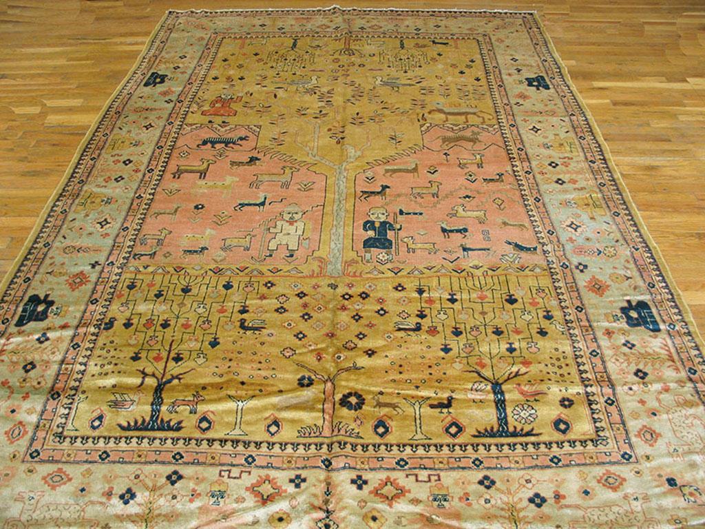 Hand-Knotted Early 20th Century West Persian Senneh Carpet ( 6'9