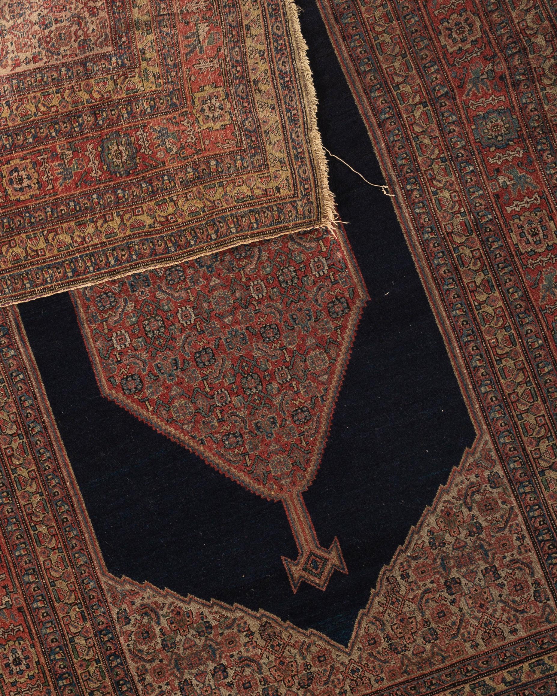 Antique Persian Senneh Rug, circa 1880 For Sale 1