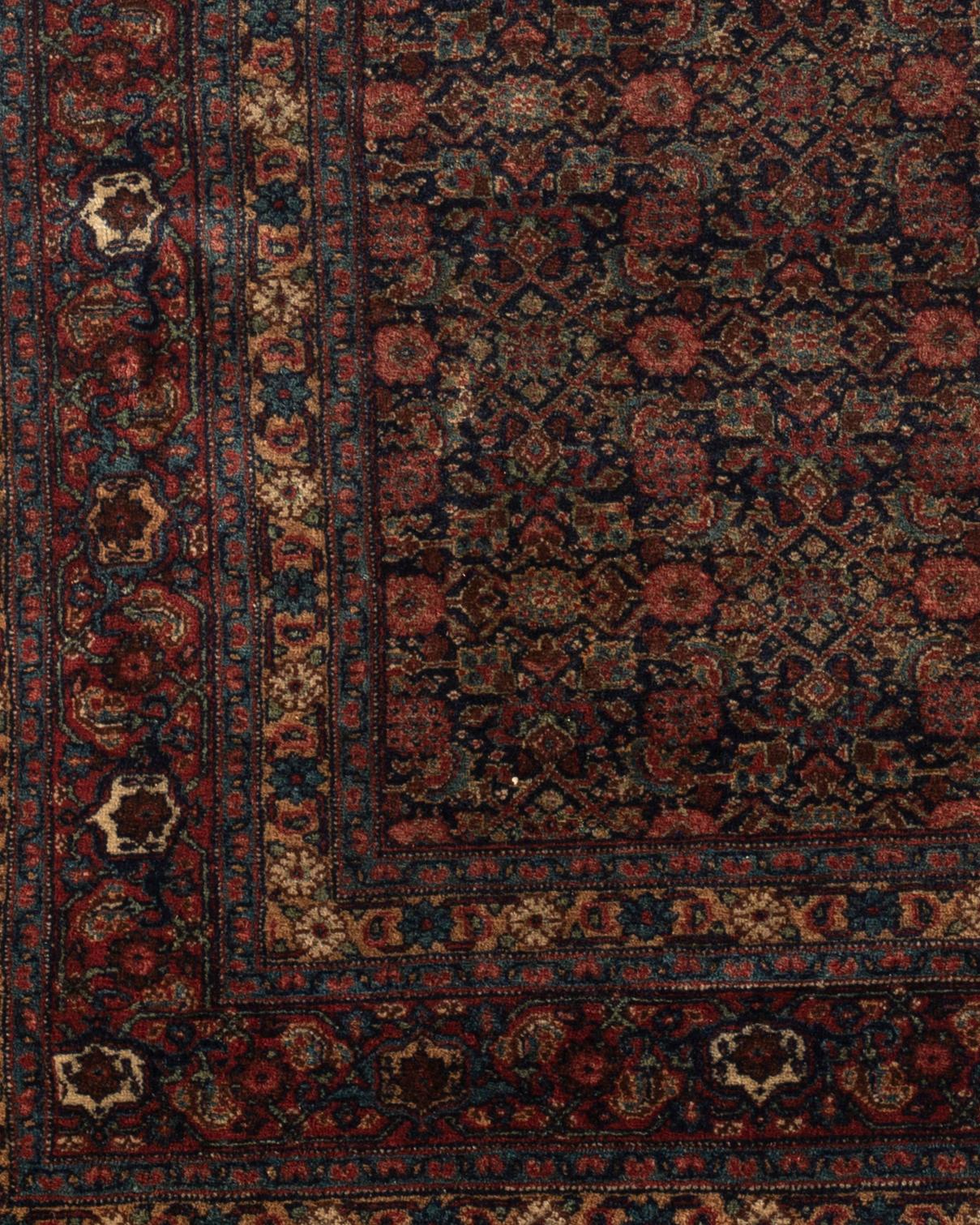 Antiker persischer Senneh-Teppich, um 1900, 1,82 m x 1,83 m im Zustand „Gut“ im Angebot in Secaucus, NJ