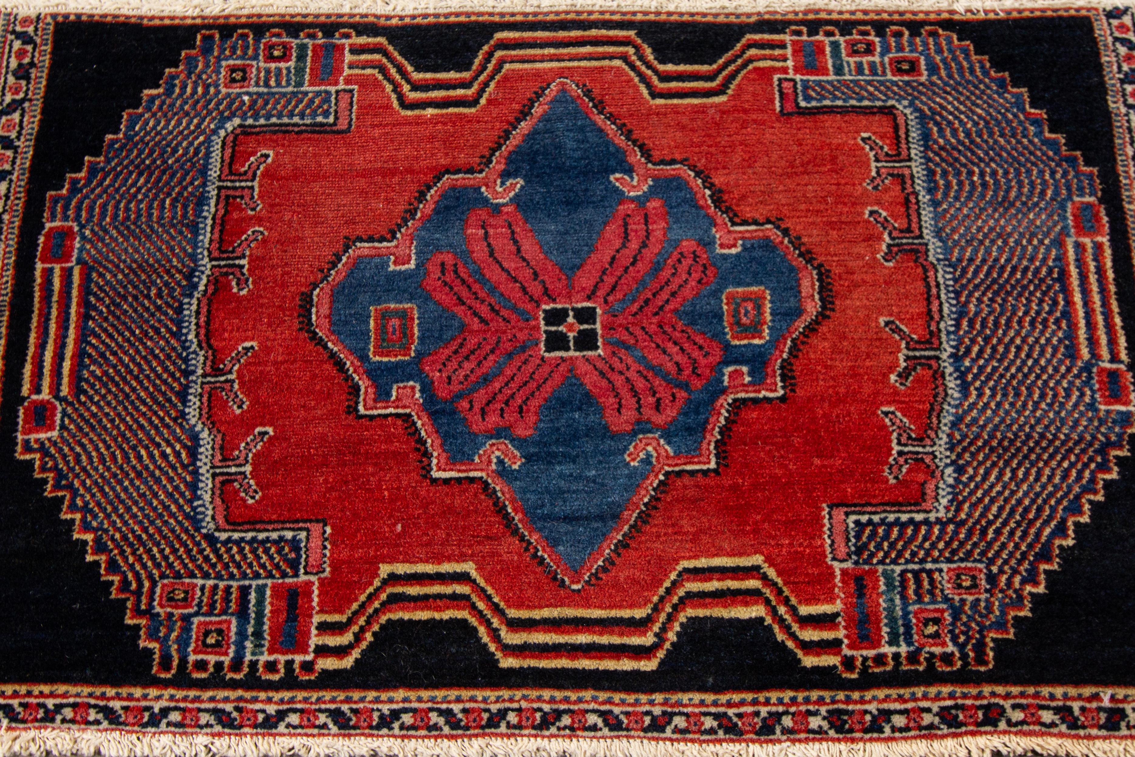 Antique Persian Senneh Rug In Excellent Condition In Norwalk, CT