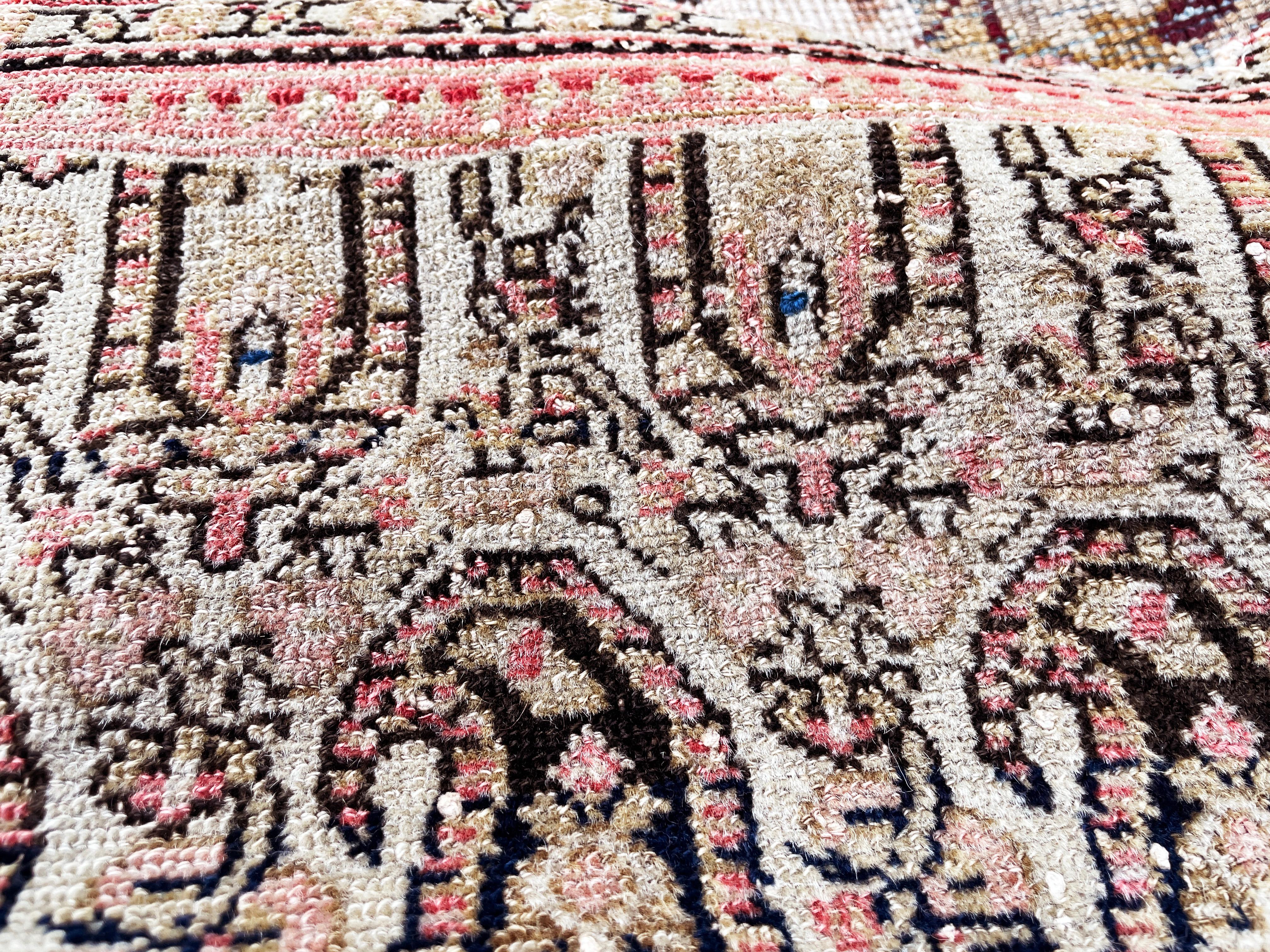 Antique Persian Senneh Rug, very fine 3