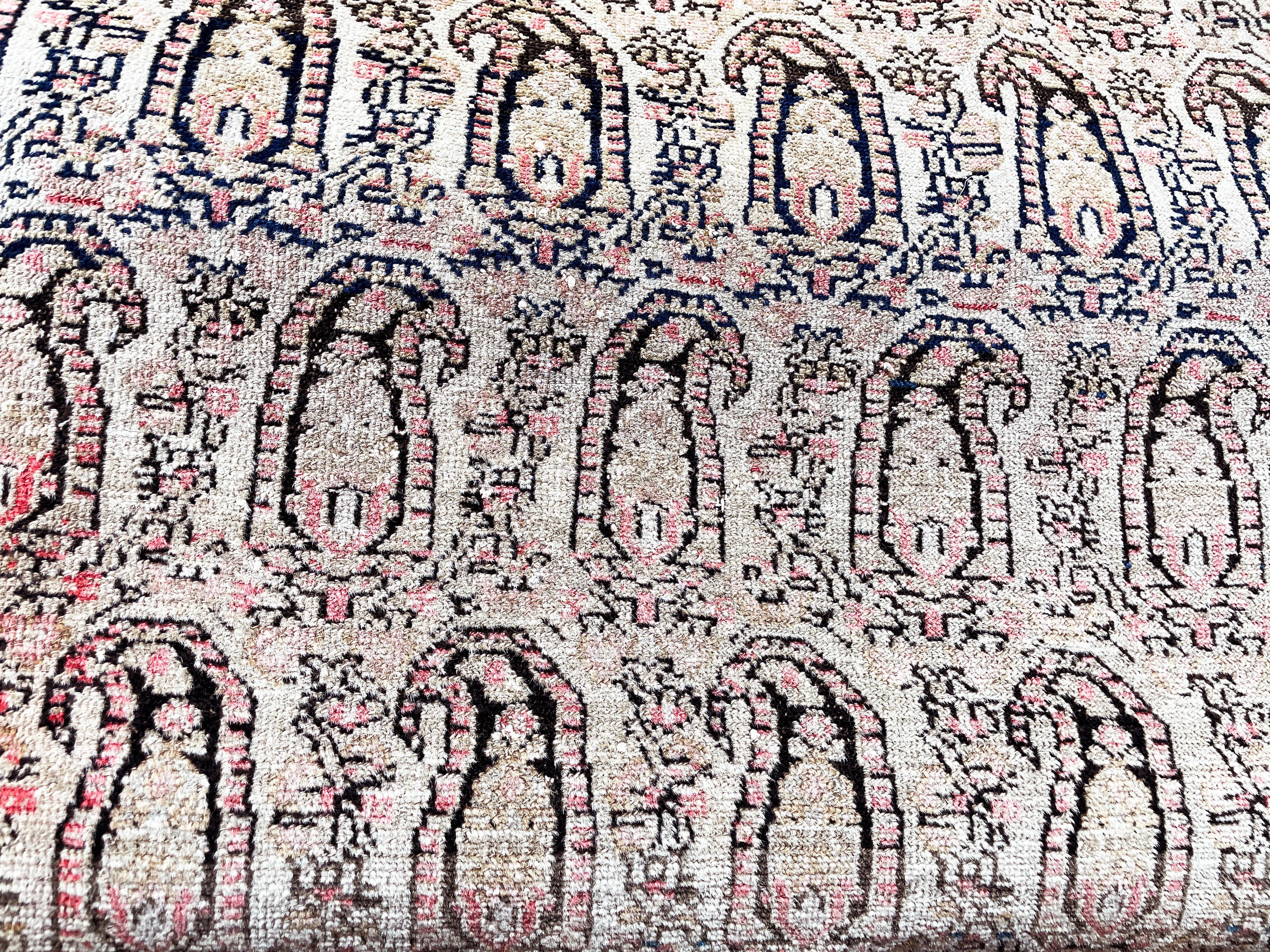 Antique Persian Senneh Rug, very fine 4