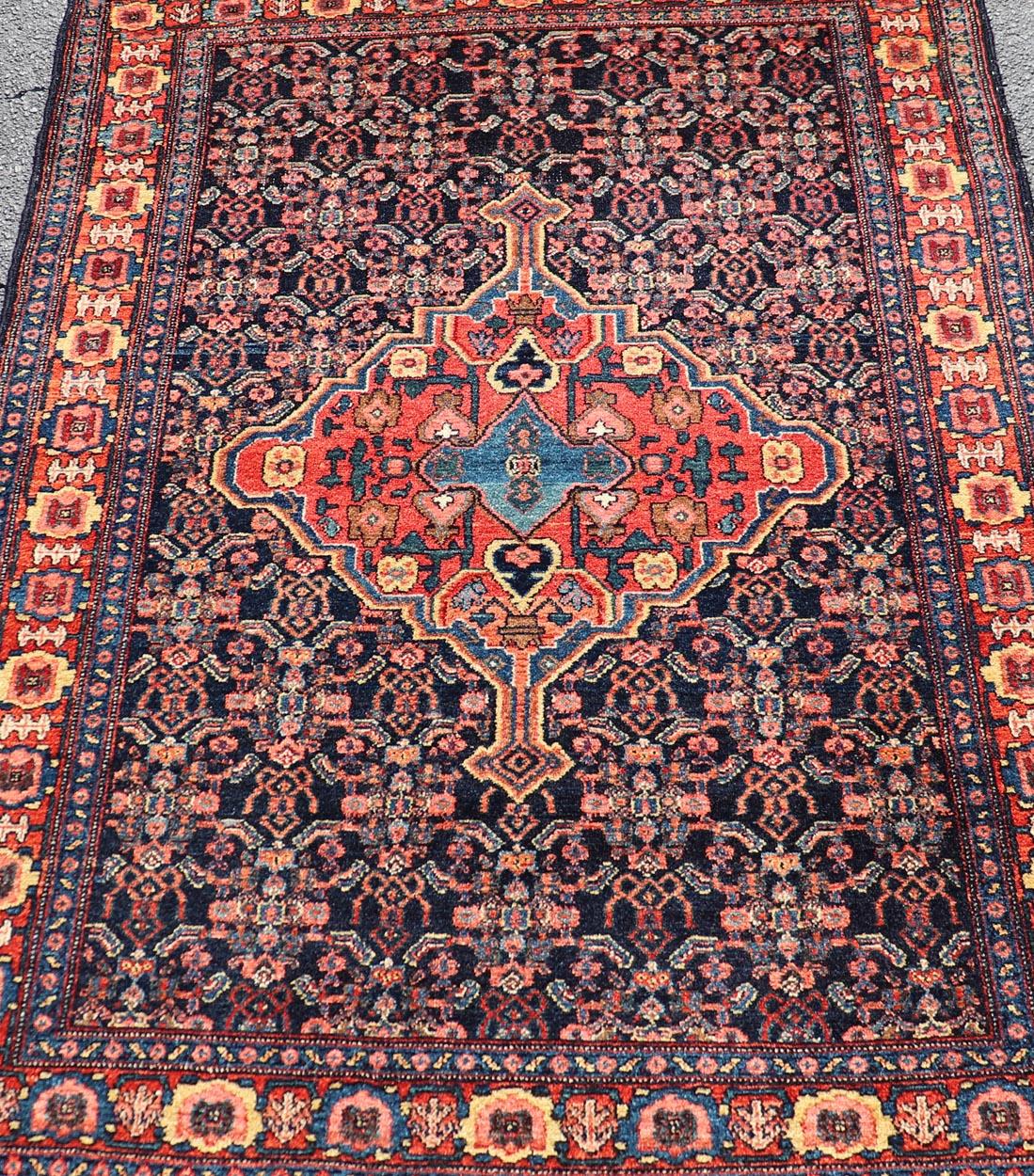 Antique Persian Senneh Rug with Unique Medallion and All-Over Design For Sale 5