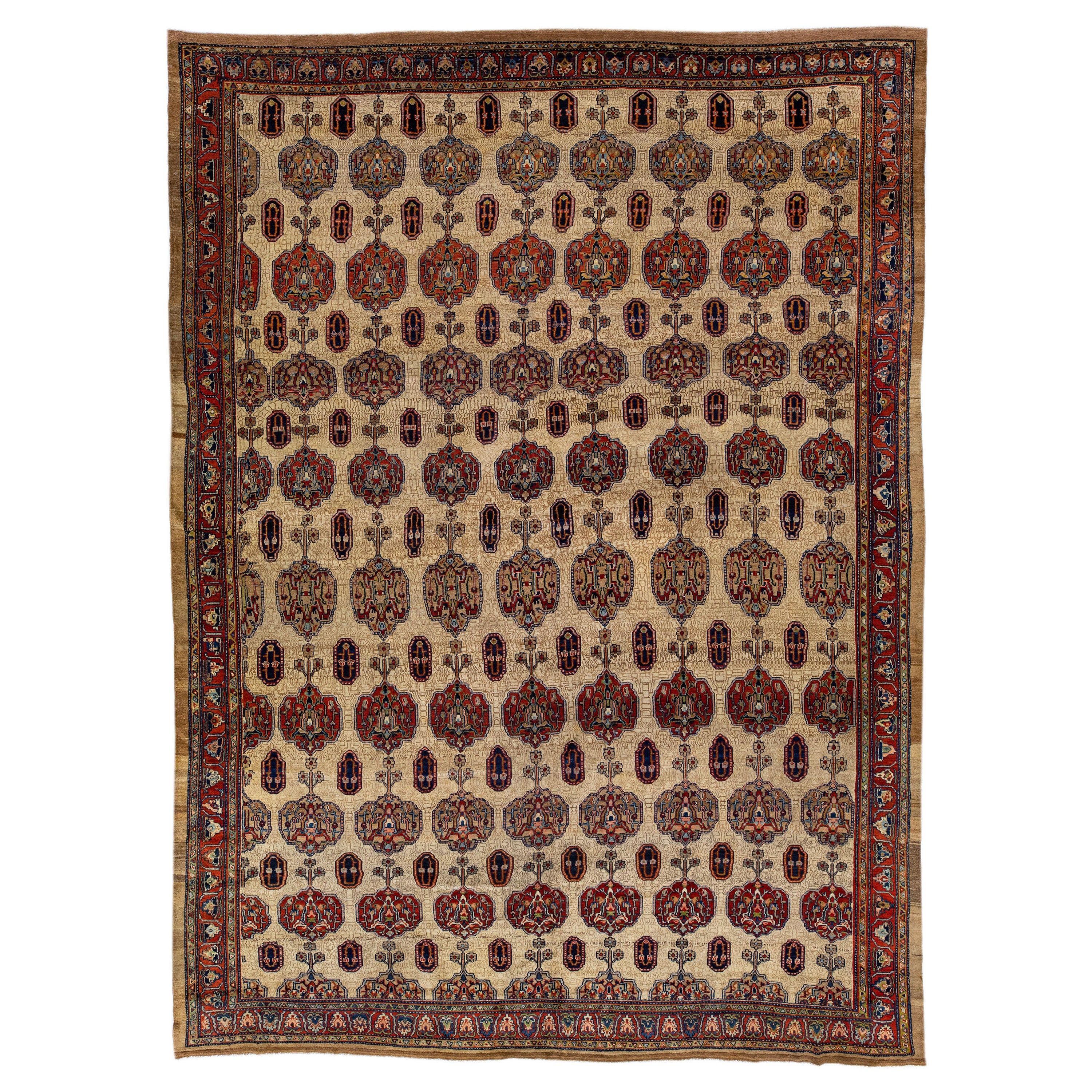 Antiker persischer Serab-Wollteppich mit Allover-Muster und braunem Feld im Angebot