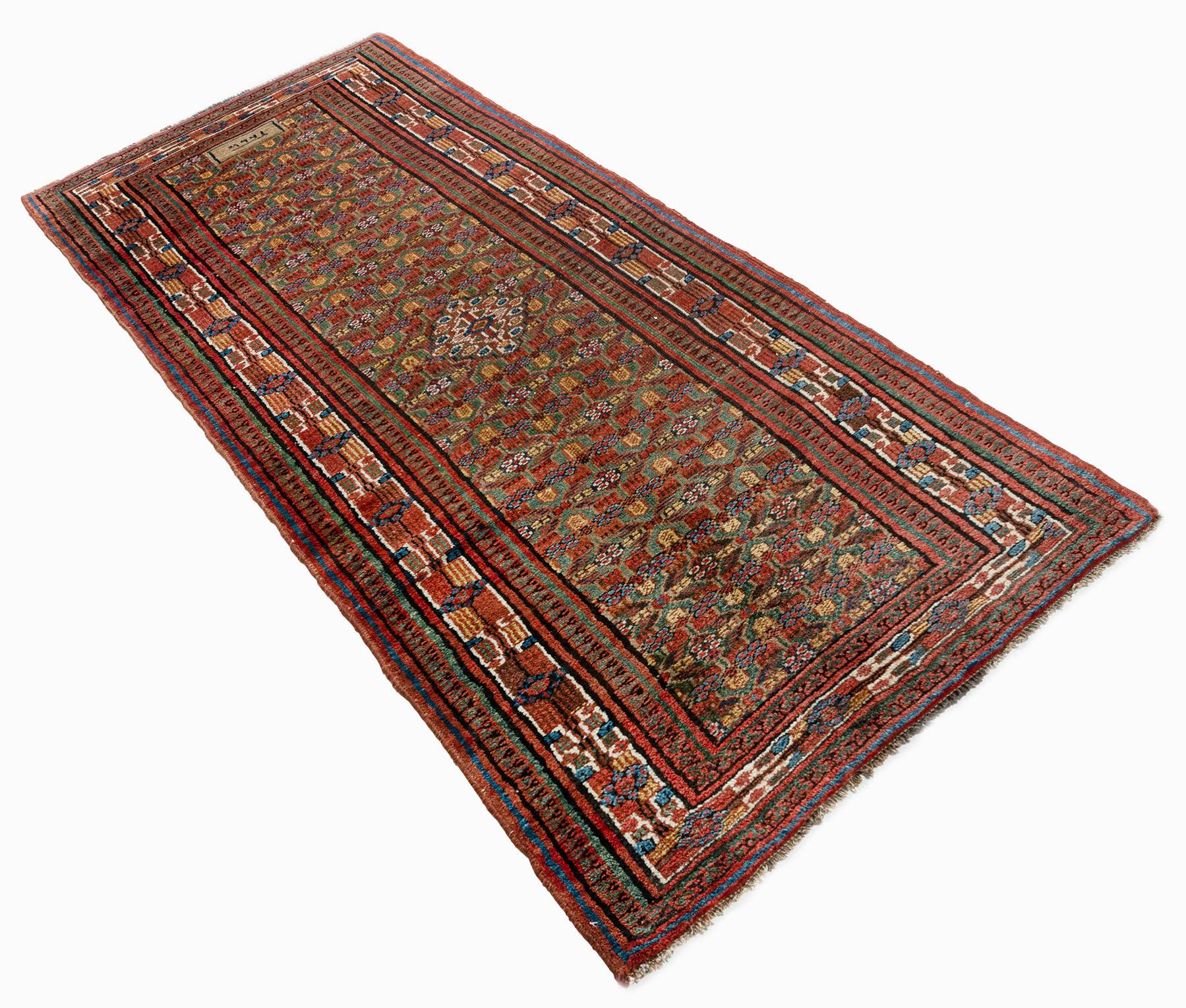 Antiker persischer Serab- Ziegelgrüner Teppich-Läufer 2' x 6'6 im Angebot 5