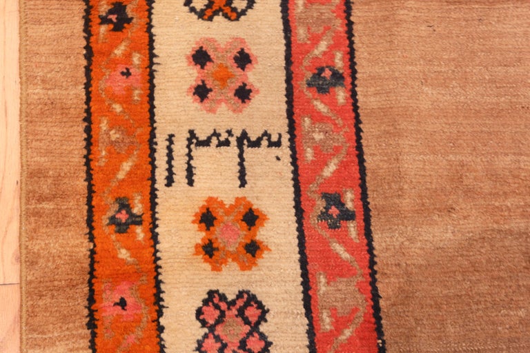 Antique Persian Serab Camel Hair Rug. Size 6 ft x 9 ft 8 in For Sale