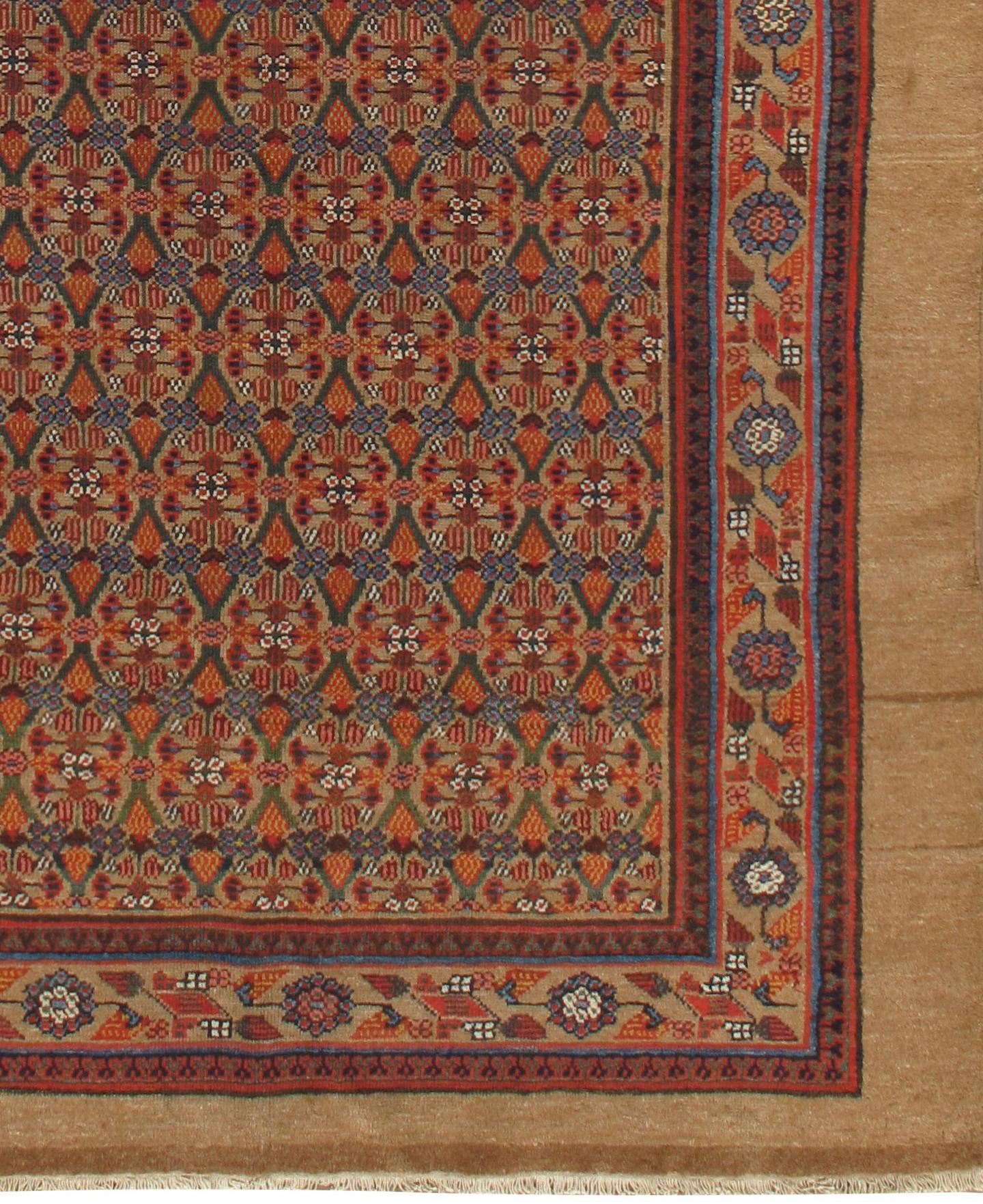 Antigua Alfombra Persa Serab de Pelo de Camello, Anudada a Mano circa 1880 5' x 9'7 en Bueno estado para la venta en New York, NY