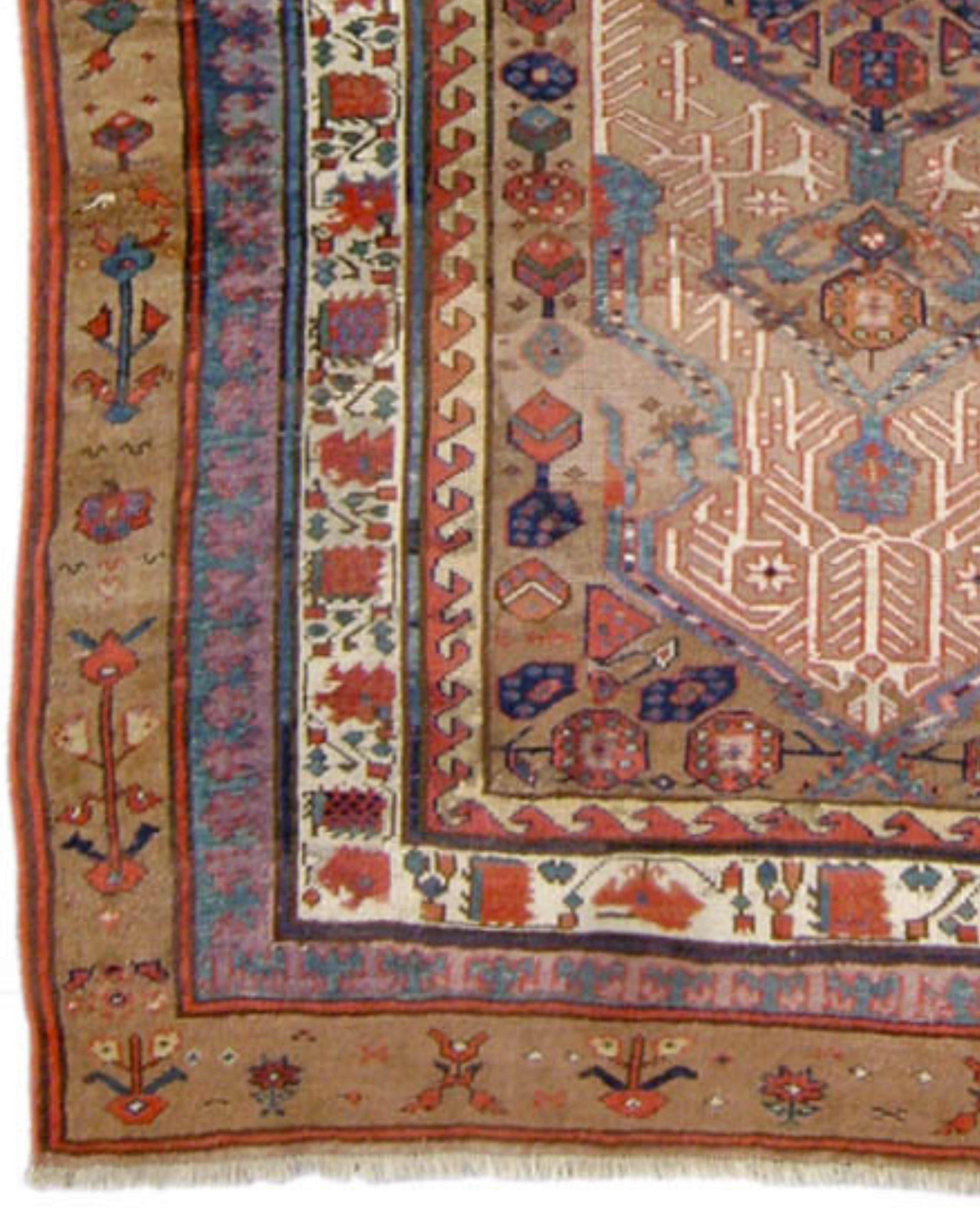 Noué à la main Ancien tapis persan Serab, 19e siècle en vente