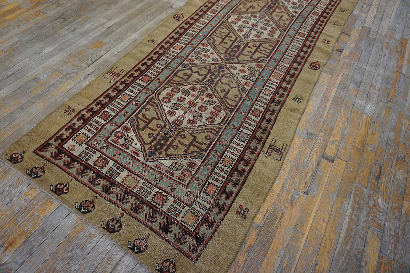 Late 19th Century Persian Serab Runner Carpet ( 3'8