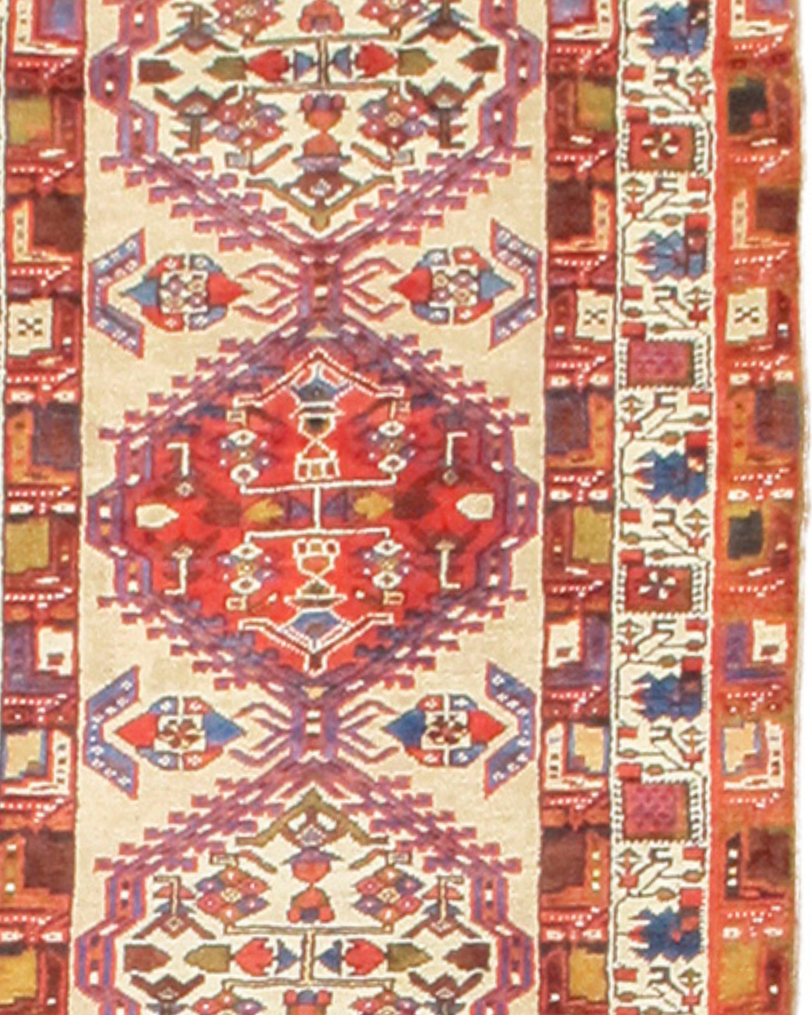Ancien tapis de course persan Serab, 19e siècle

Informations supplémentaires :
Dimensions : 3'4