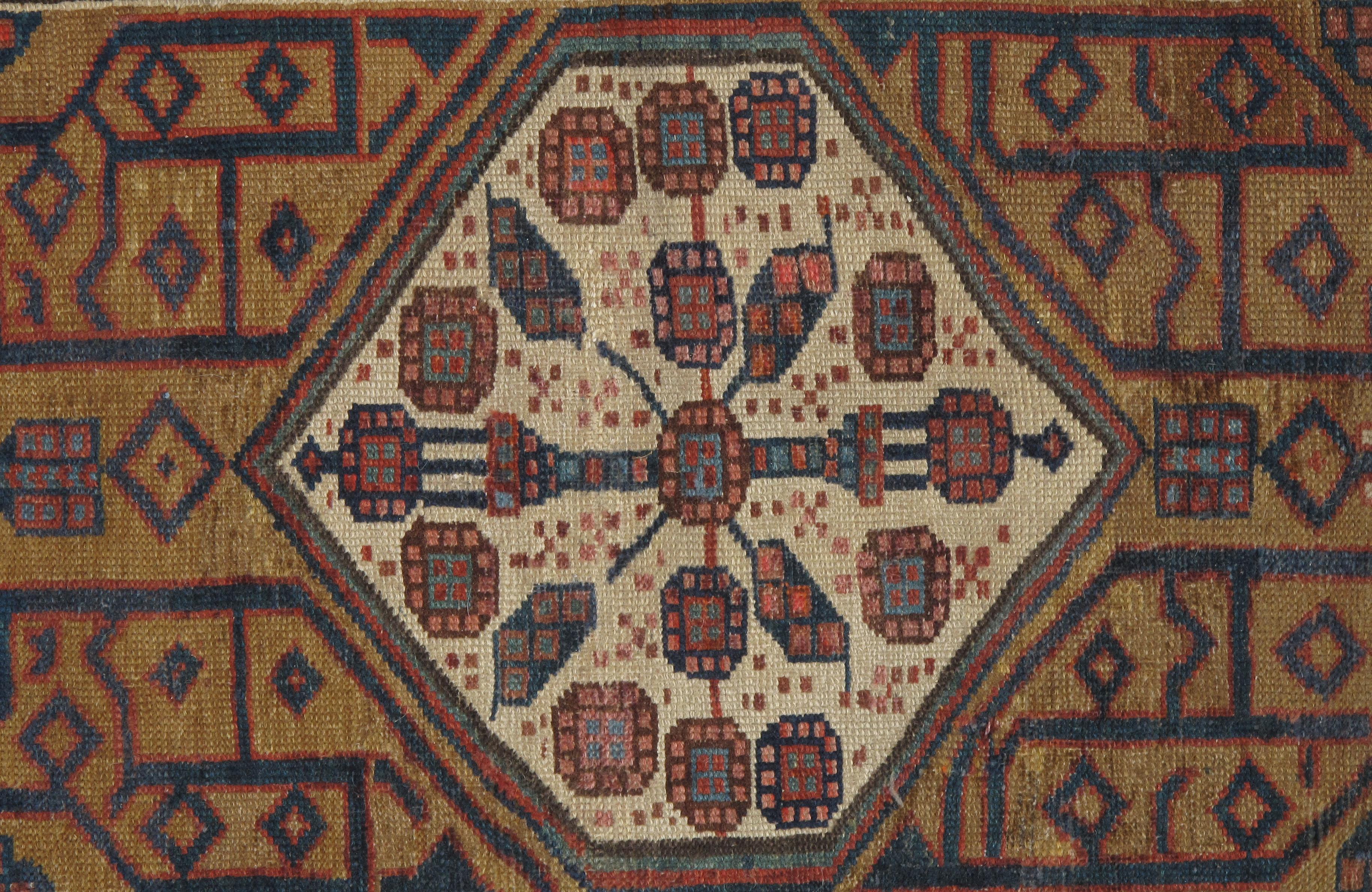 Antiker persischer Serab-Läufer, handgefertigter orientalischer Teppich aus Wolle, rot, elfenbein, braun (Sonstiges) im Angebot