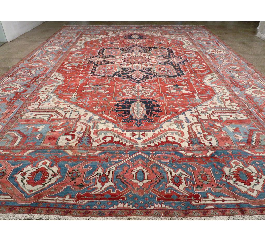 Antique Persian Serapi Oversize Rug In Excellent Condition For Sale In New York, NY