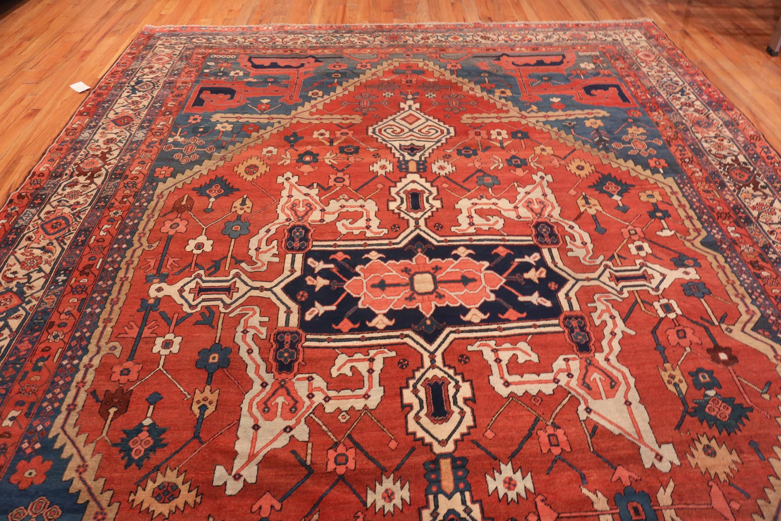 19th Century Nazmiyal Collection Antique Persian Serapi Area Rug. 11 ft 4 in x 14 ft 6 in