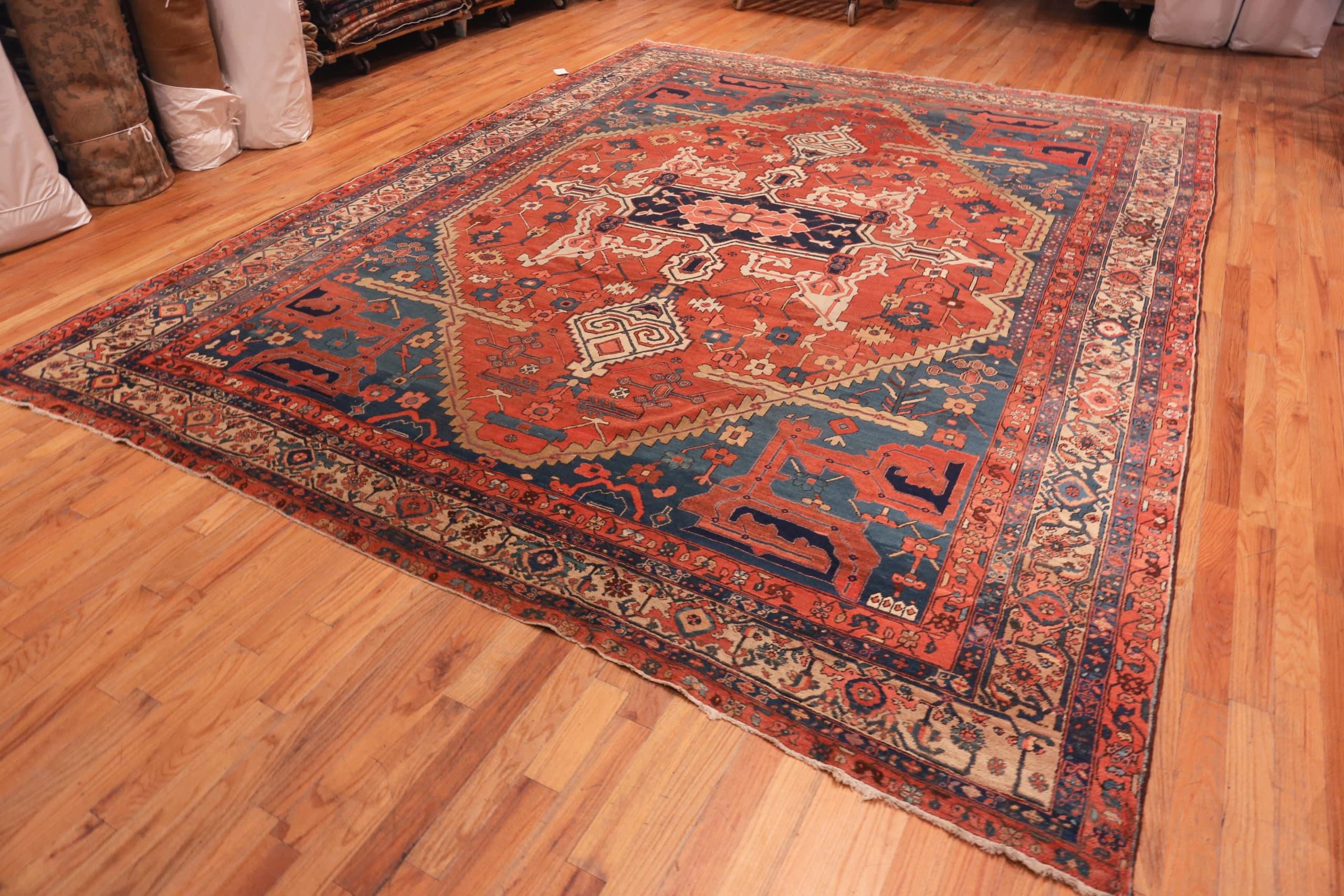 Wool Nazmiyal Collection Antique Persian Serapi Area Rug. 11 ft 4 in x 14 ft 6 in