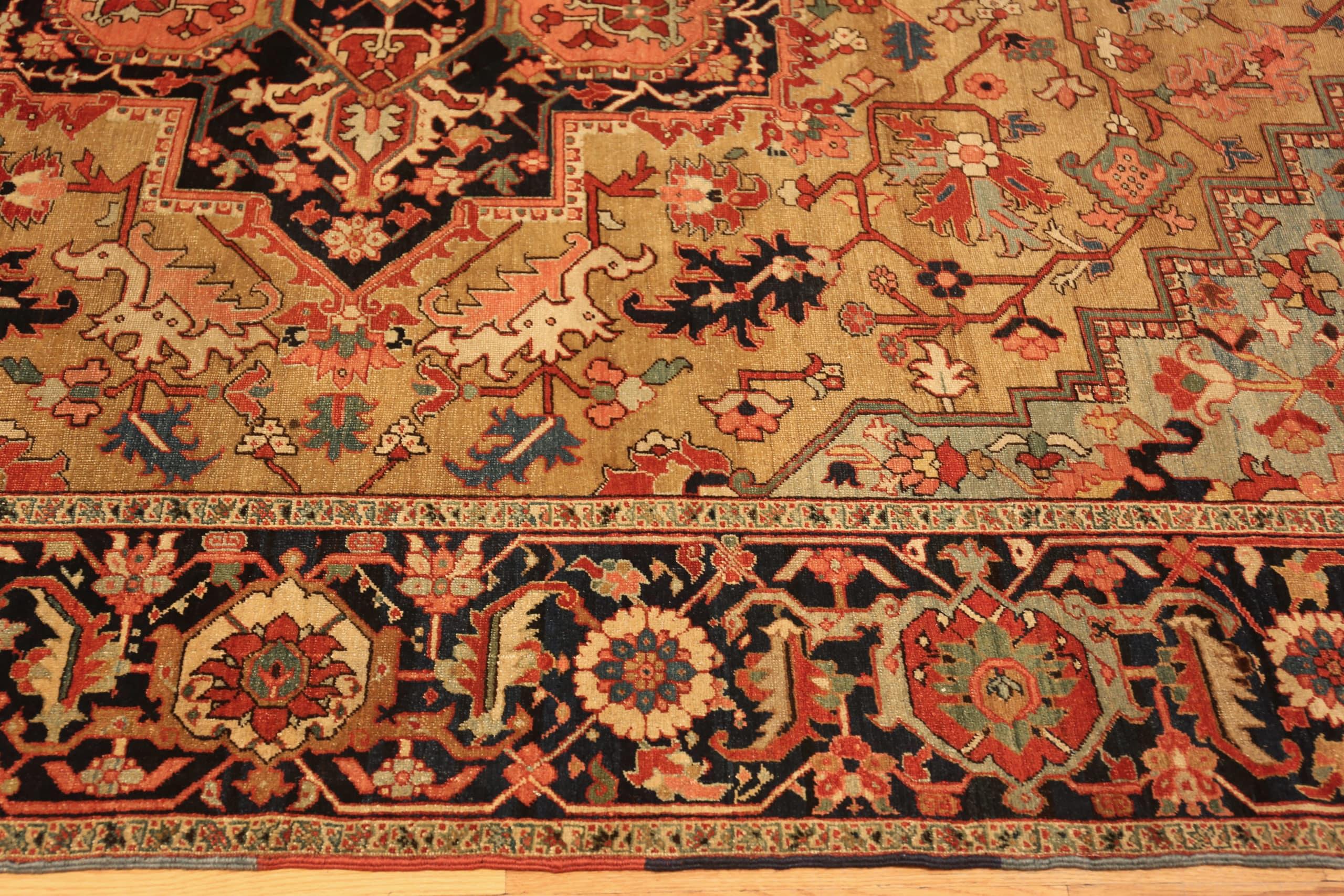 Antique Persian Serapi Area Rug, Country of origin: Persia, Circa date: 1900. Size: 9 ft 4 in x 12 ft 1 in (2.84m x 3.68 m)

