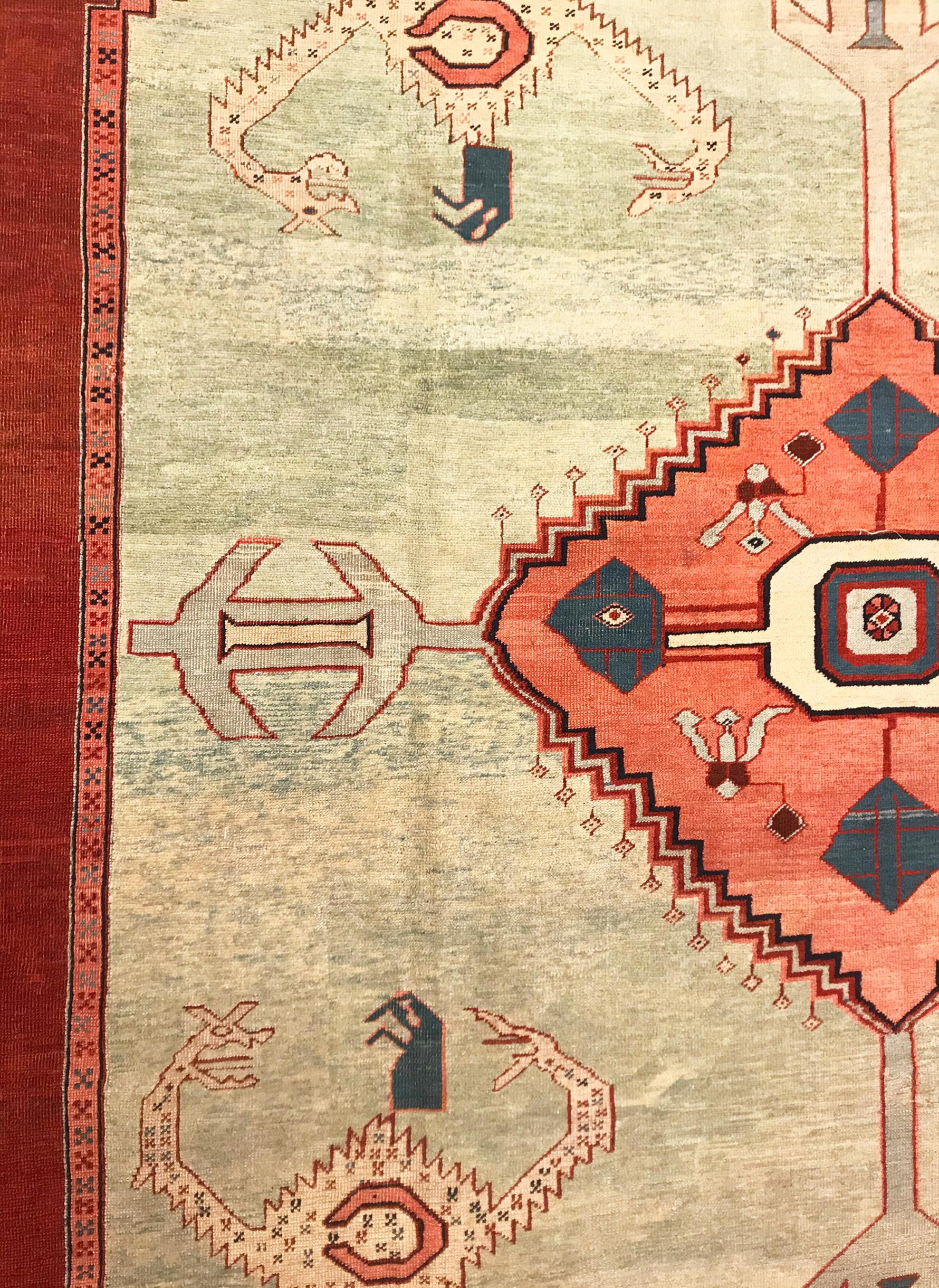 Antique Persian Serapi Bakshaish Oriental Carpet, in Large Size with Soft Colors For Sale 1