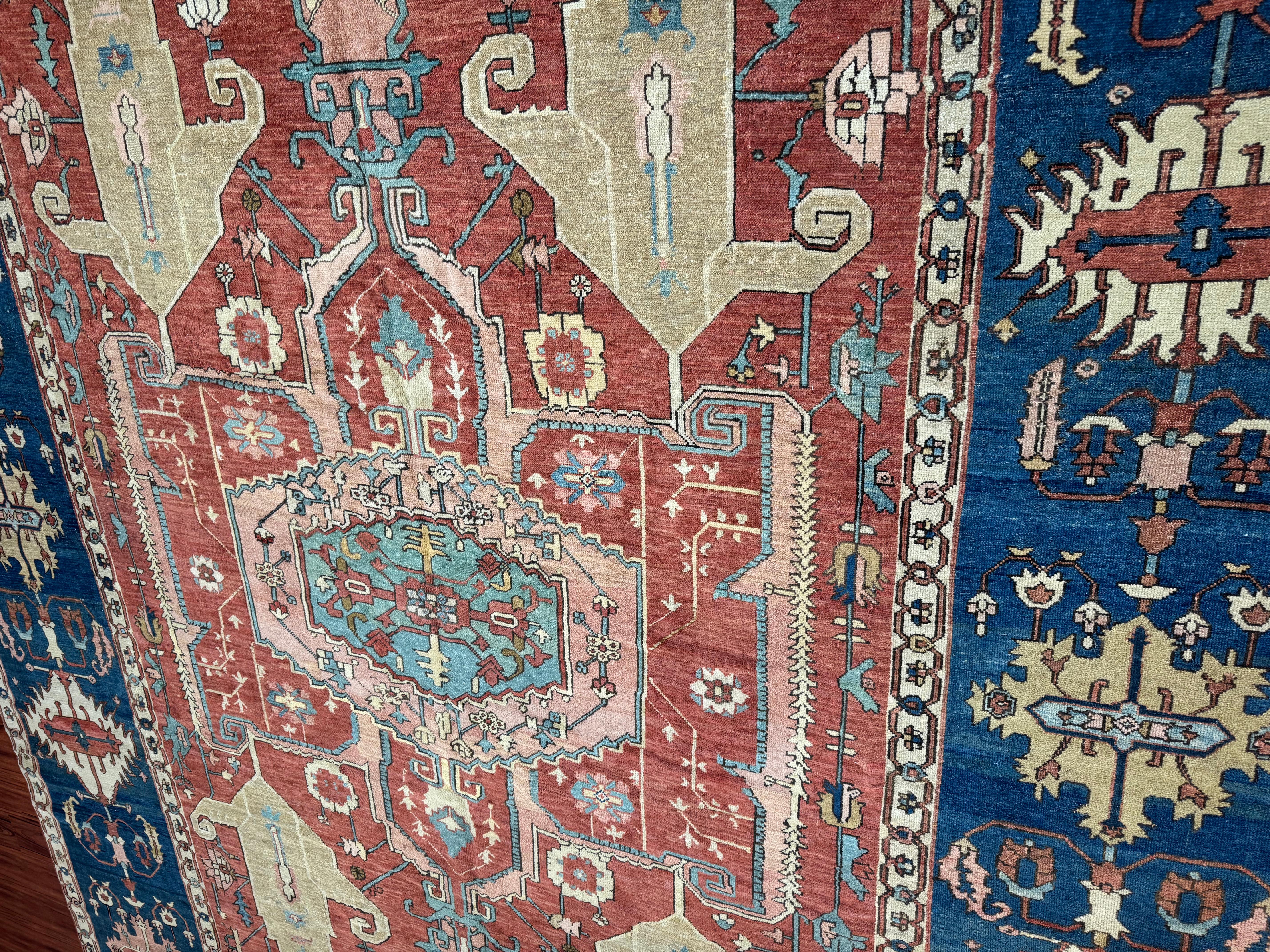 Antiker persischer Serapi Bakshaish-Teppich im Angebot 4
