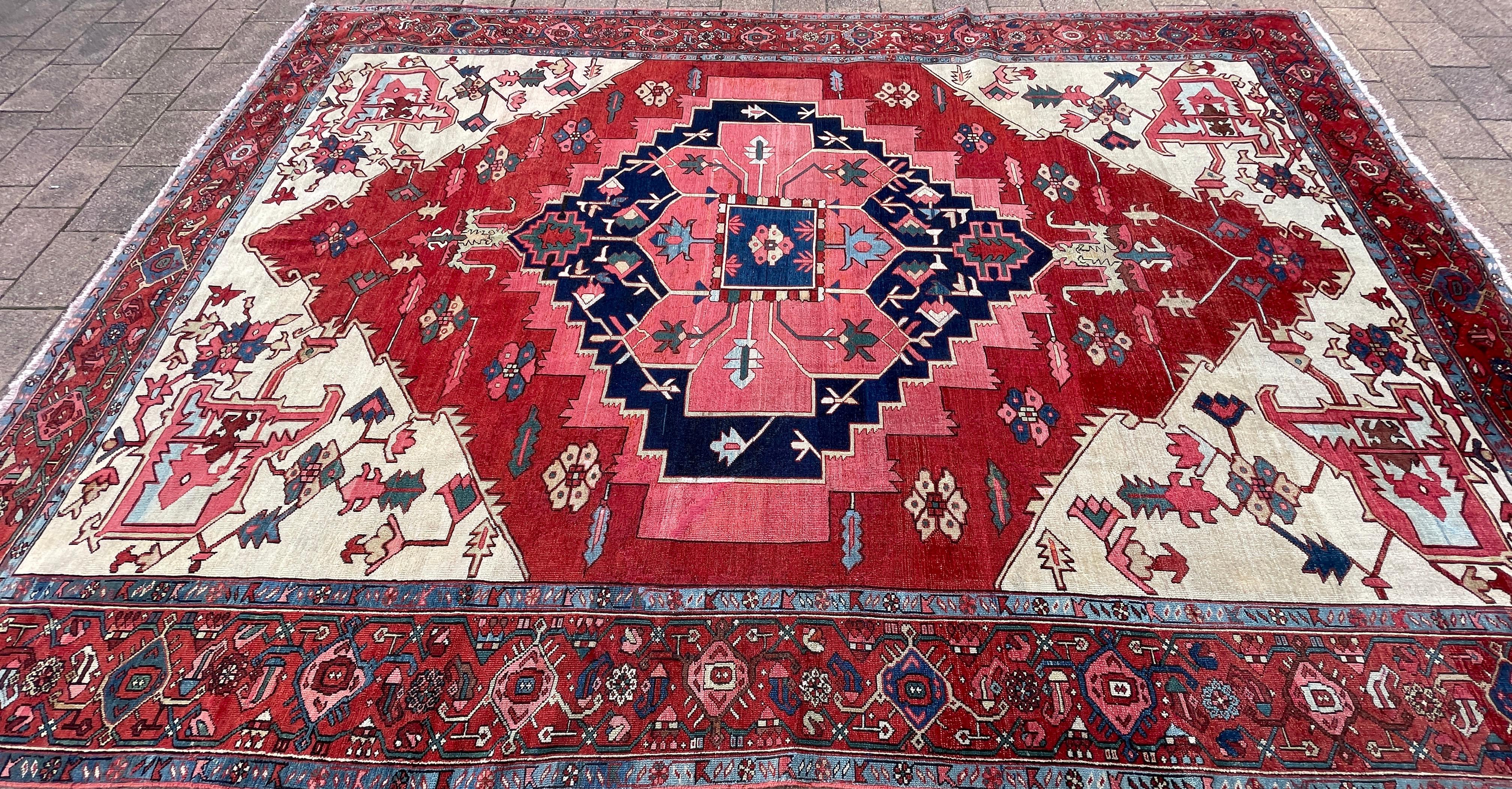 Antique Persian Serapi Carpet For Sale 4