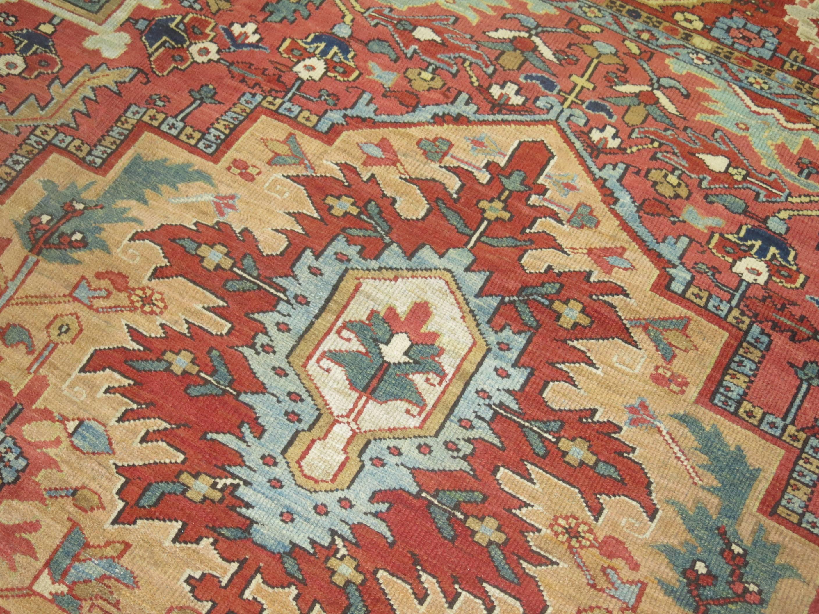 Serapi Heriz Persian Hand Knotted Antique Traditional Wool Rug For Sale 12