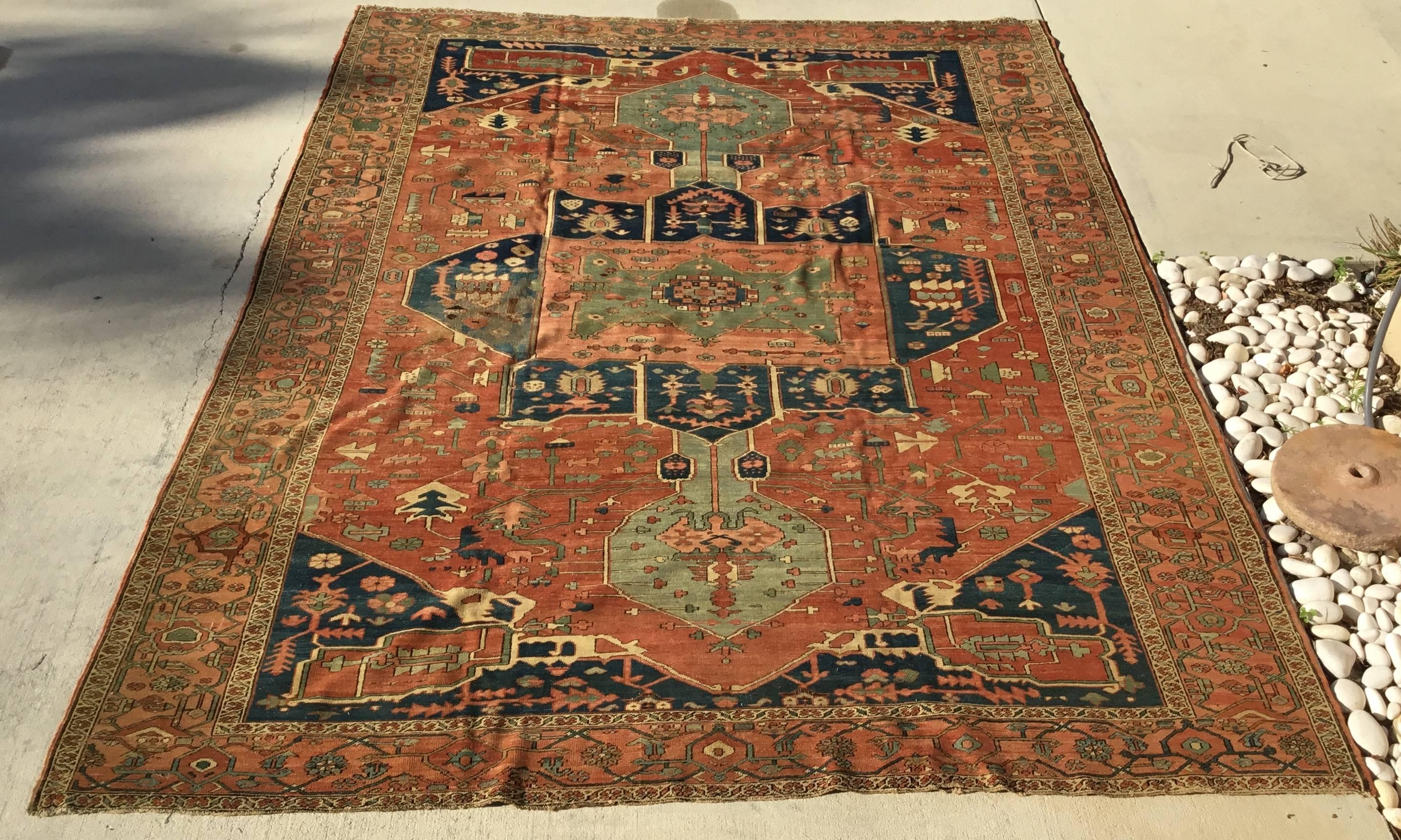Beautiful antique Serapi rug, Serapi rugs are one of the most sought after rugs and major draw for decorators and designers, Serapi carpets were hand woven in small workshop with multiple weavers working several years to complete each rug, and to