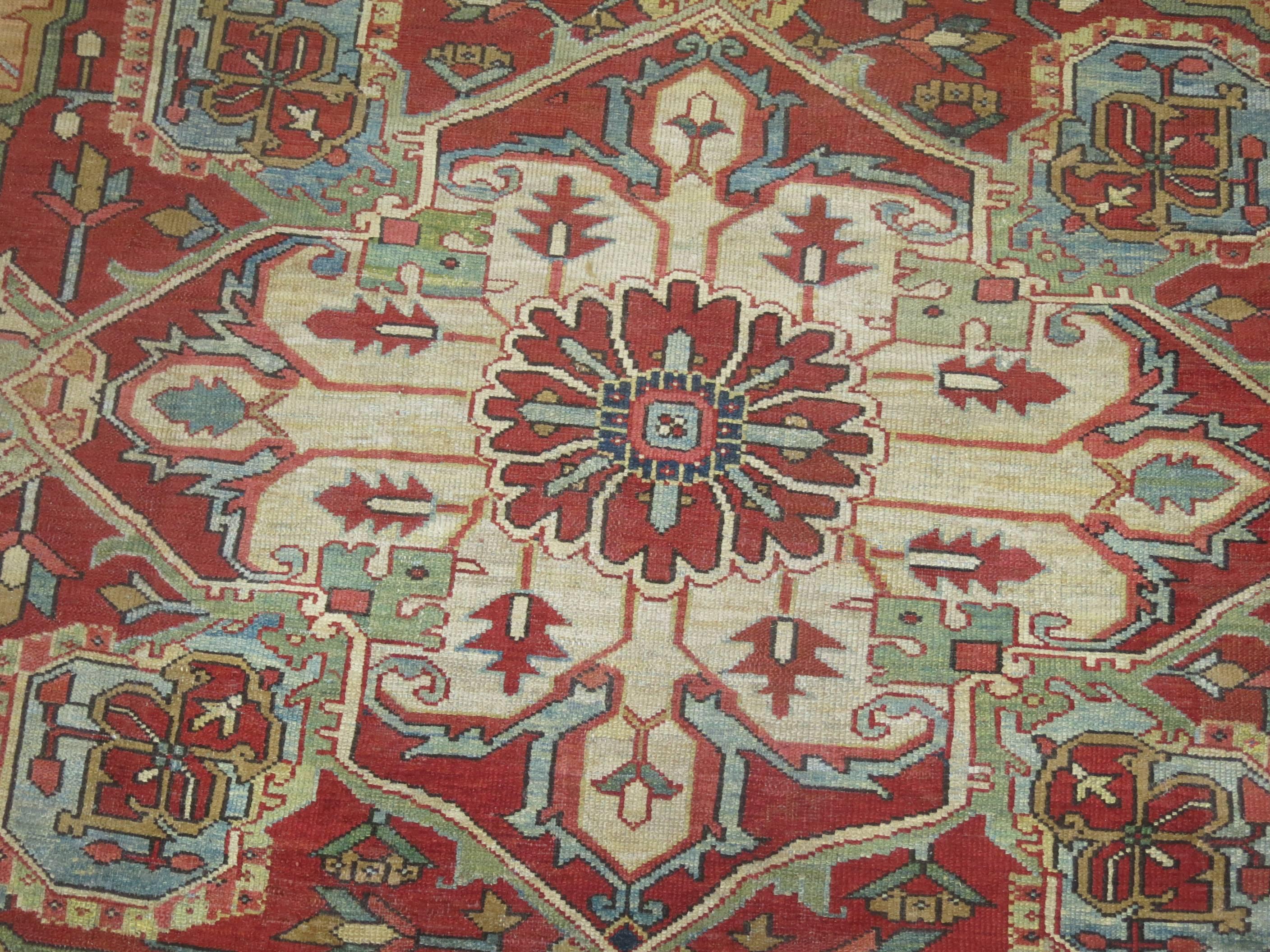 Serapi Heriz Persian Hand Knotted Antique Traditional Wool Rug For Sale 15