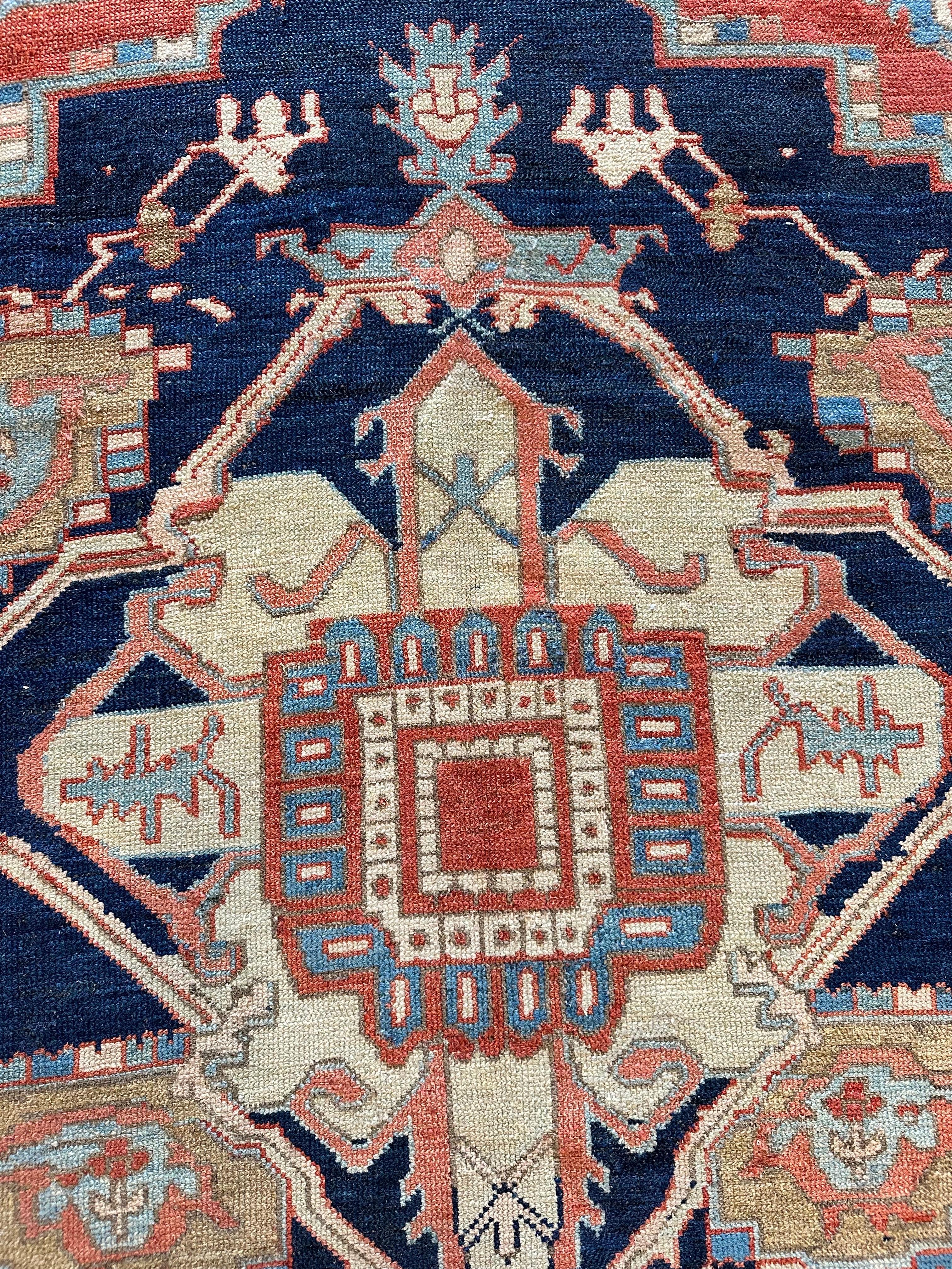Antiker persischer Serapi-Teppich, handgefertigter orientalischer Teppich, Hellblau, Elfenbein, Rostrot im Angebot 9
