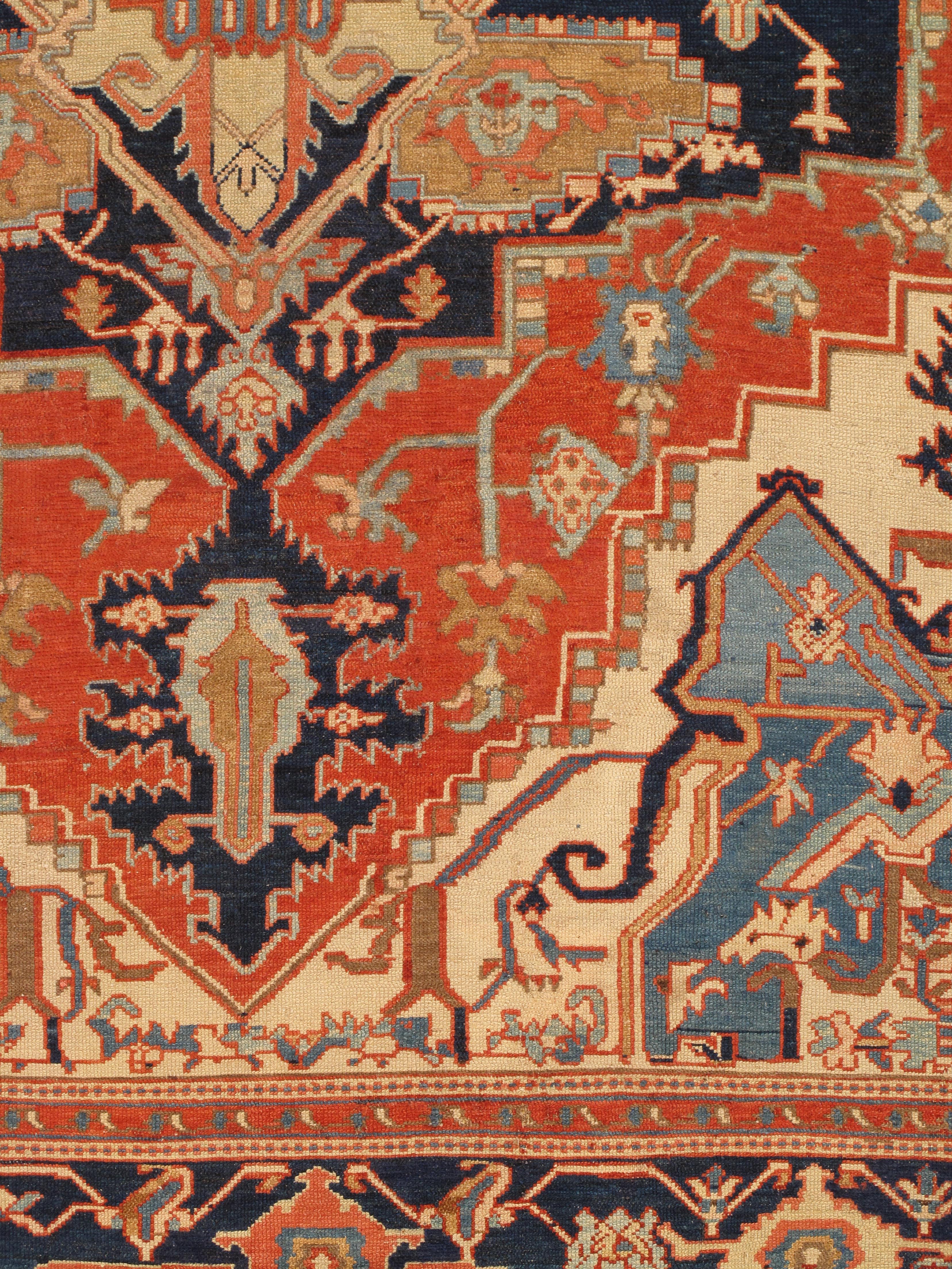 Antiker persischer Serapi-Teppich, handgefertigter orientalischer Teppich, Hellblau, Elfenbein, Rostrot (Handgeknüpft) im Angebot