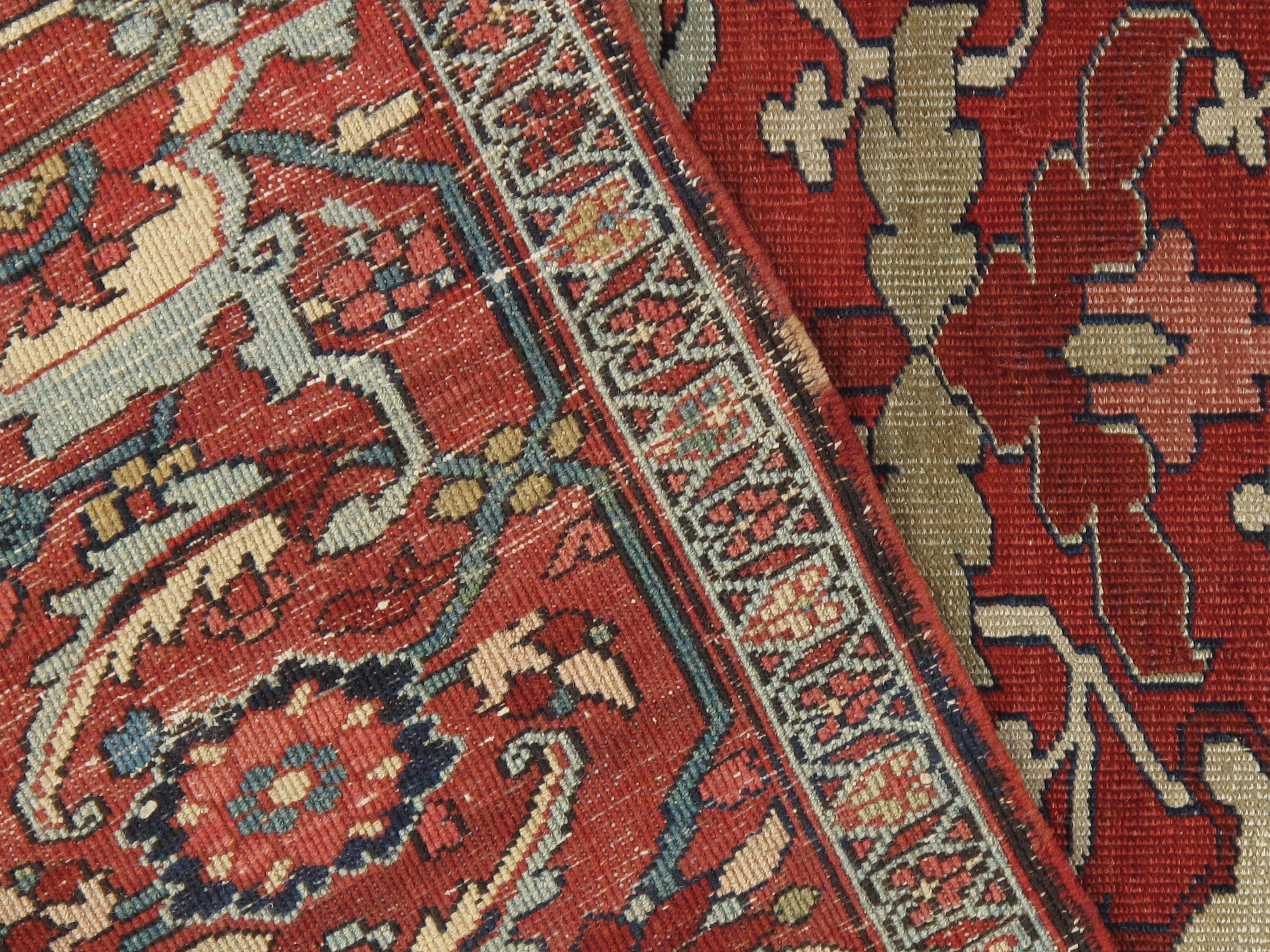 Antiker persischer Serapi-Teppich, handgefertigter orientalischer Teppich, Rostrot, Hellblau, Elfenbein im Angebot 3
