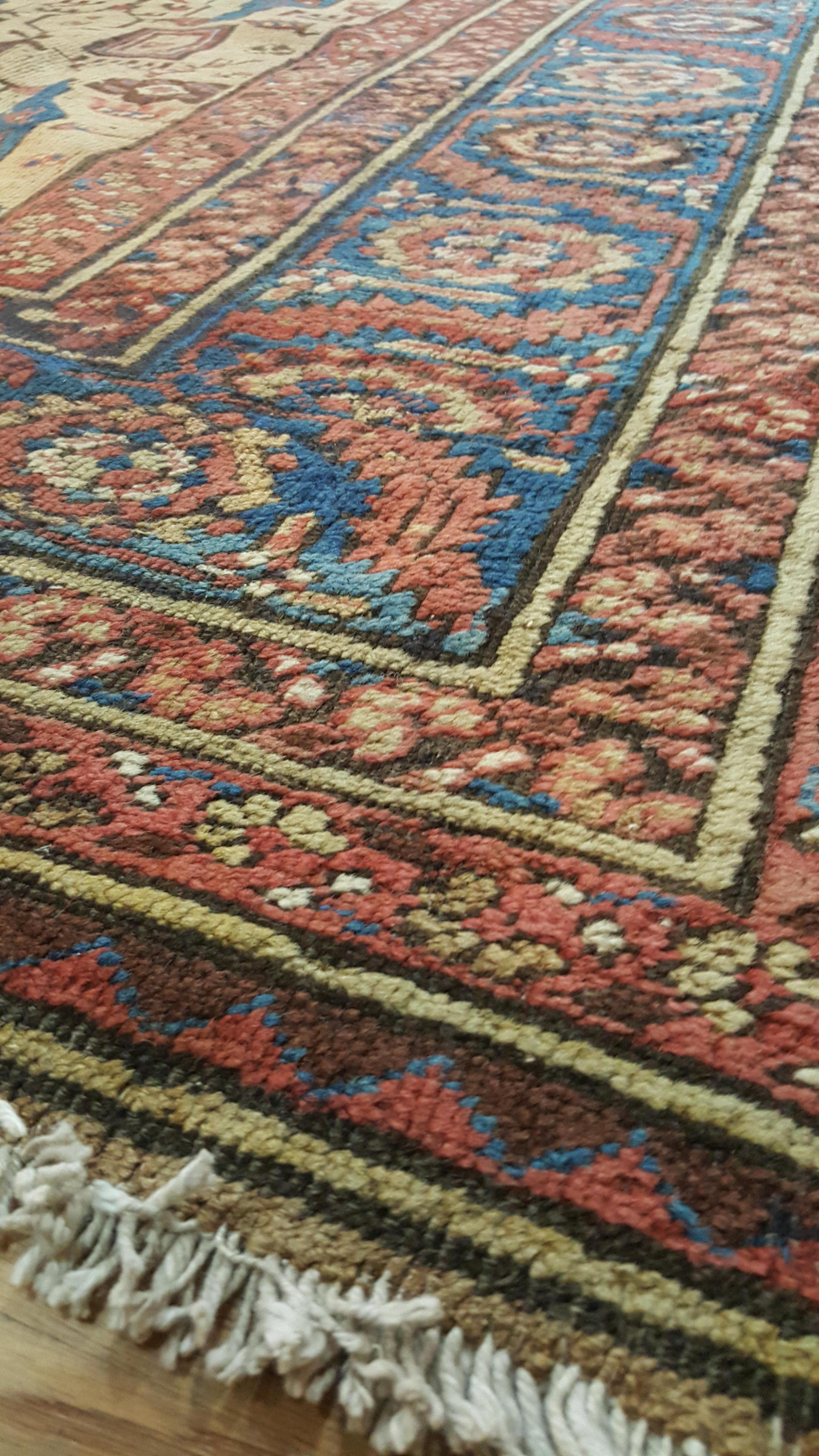Antique Persian Serapi Carpet, Handmade Wool Oriental Rug, Gold-Ivory Light Blue In Good Condition In Port Washington, NY