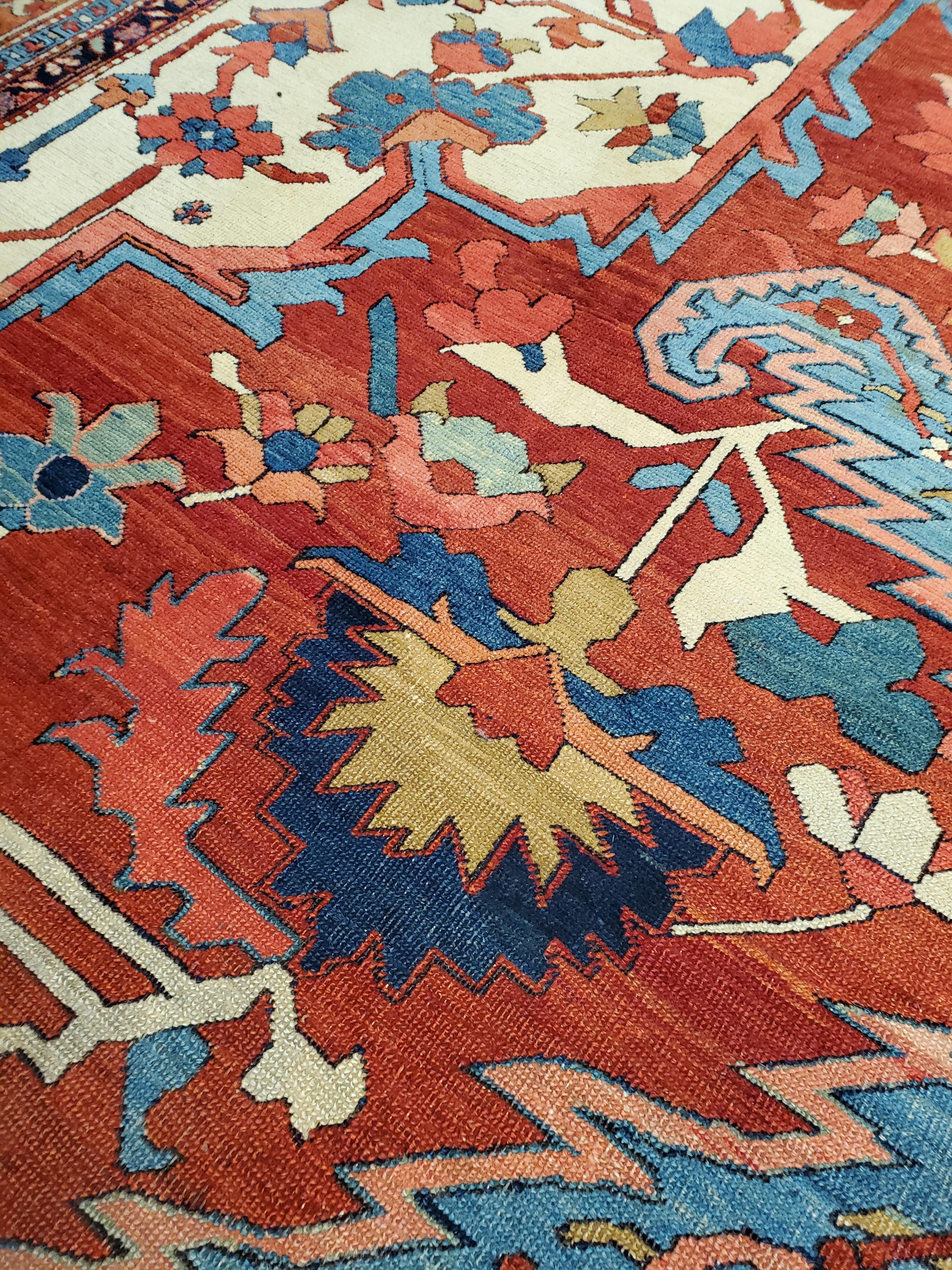 Antique Persian Serapi Carpet, Handmade Wool Oriental Rug Ivory, Rust For Sale 5