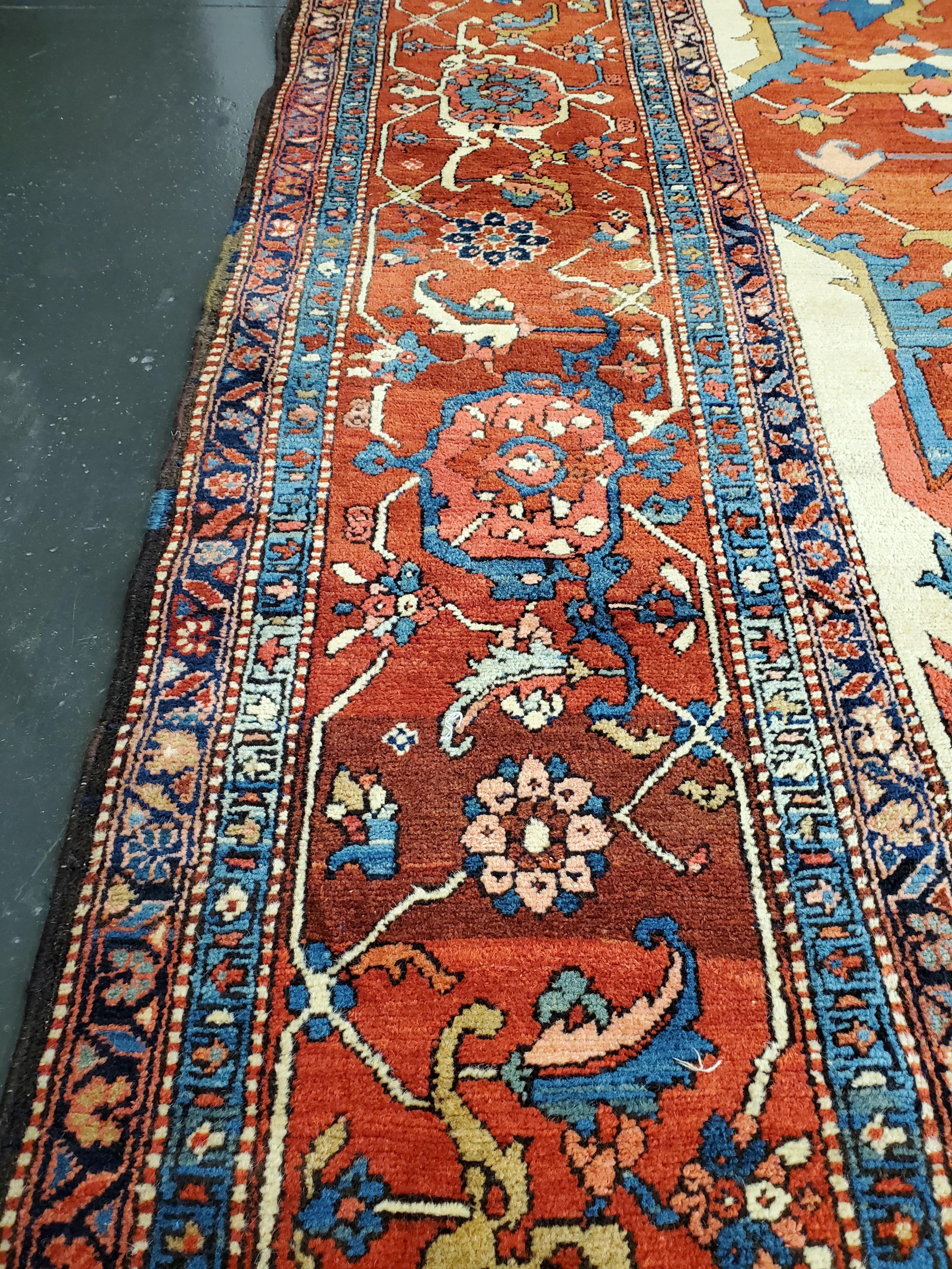 Antique Persian Serapi Carpet, Handmade Wool Oriental Rug Ivory, Rust For Sale 11