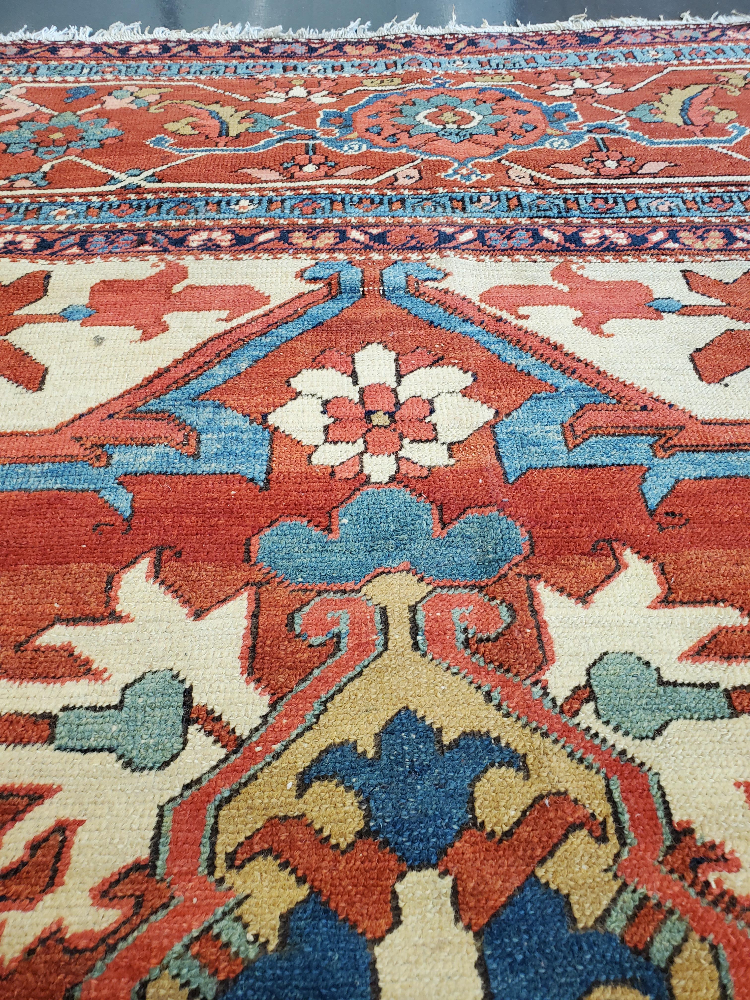 Antique Persian Serapi Carpet, Handmade Wool Oriental Rug Ivory, Rust For Sale 2