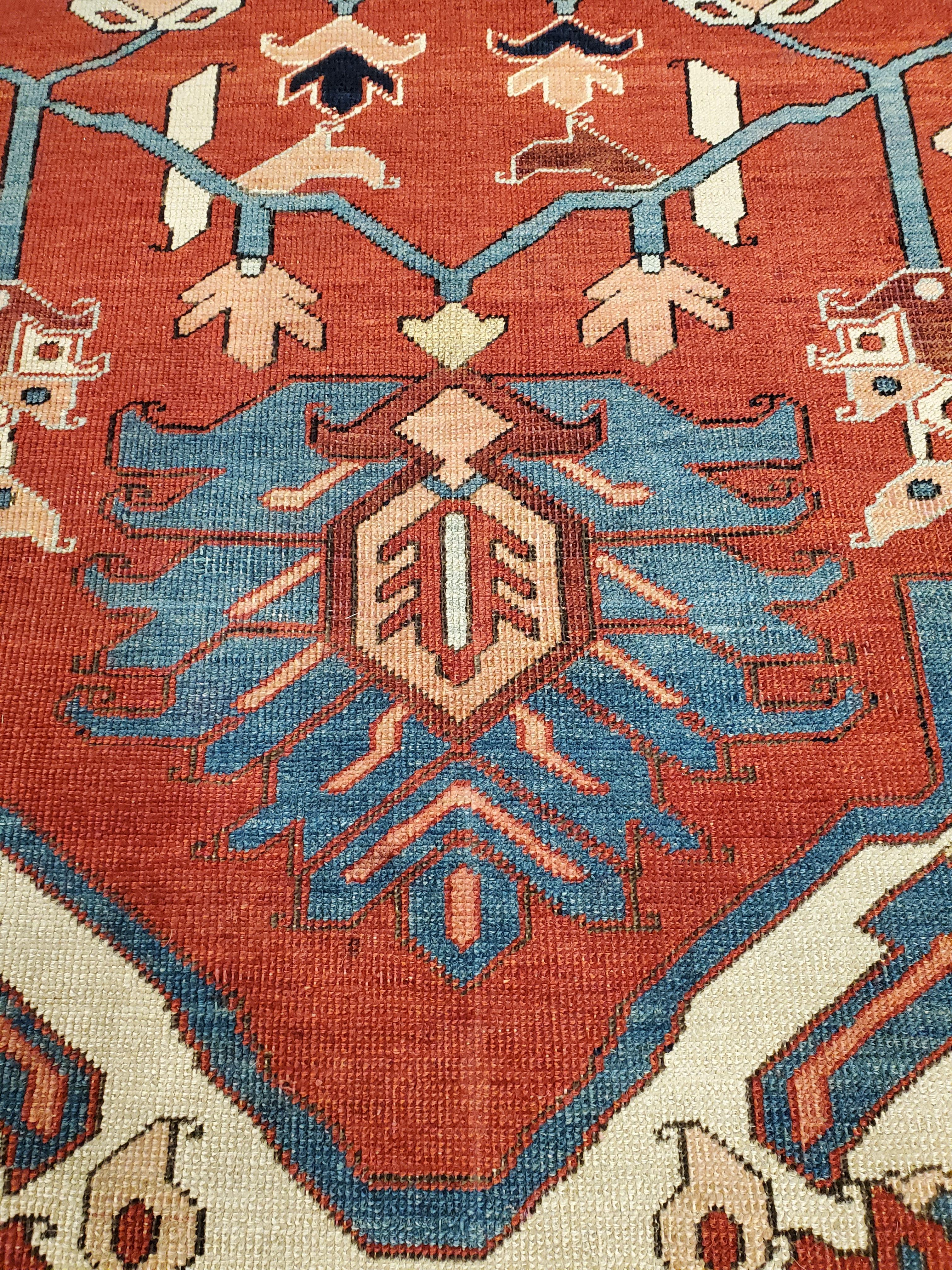 Antique Persian Serapi Carpet, Handmade Wool Oriental Rug Ivory, Rust Light Blue For Sale 6