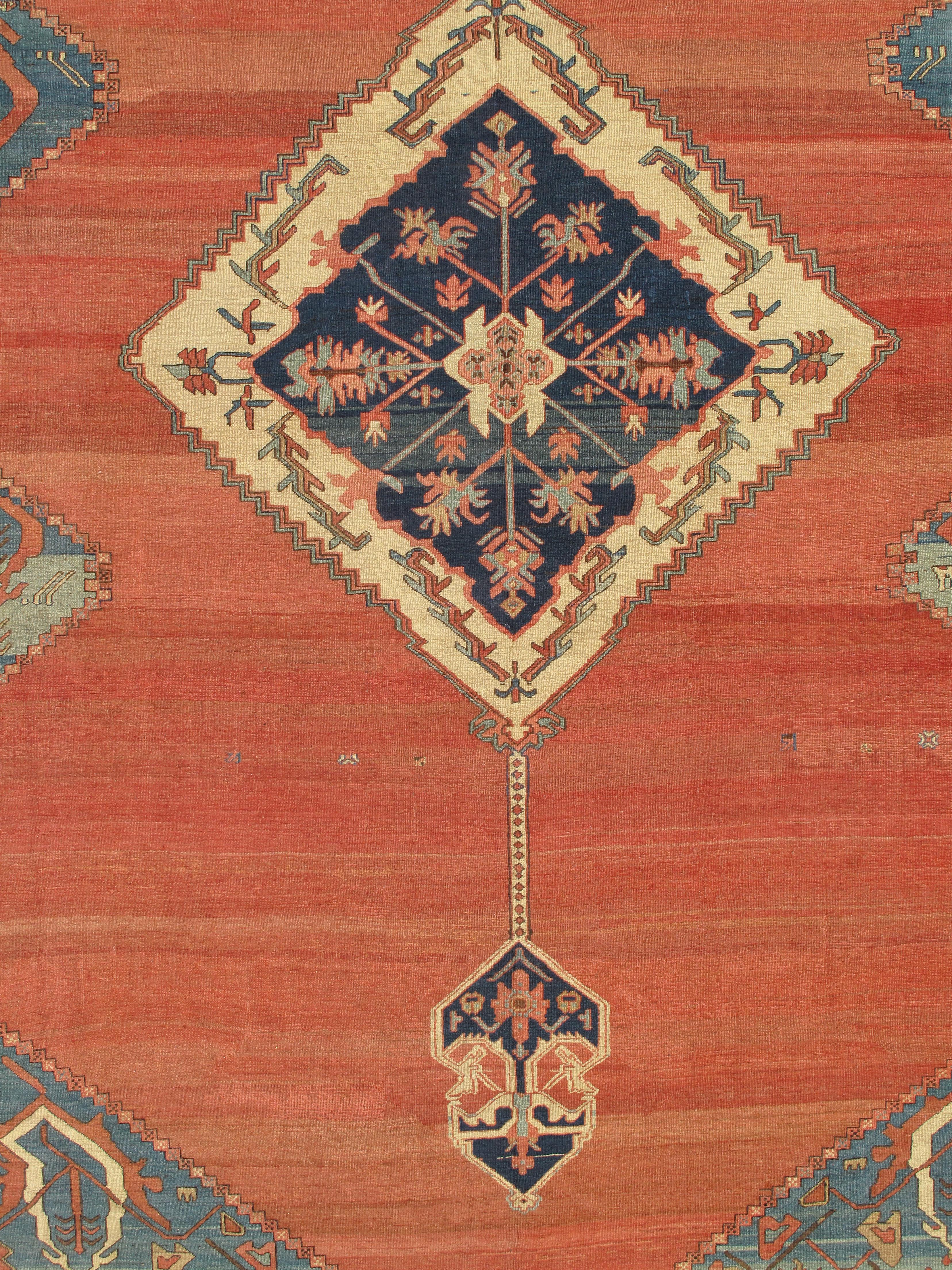 Tapis persan Serapi ancien, tapis oriental en laine fait à la main, ivoire rouille clair bleu clair en vente 5