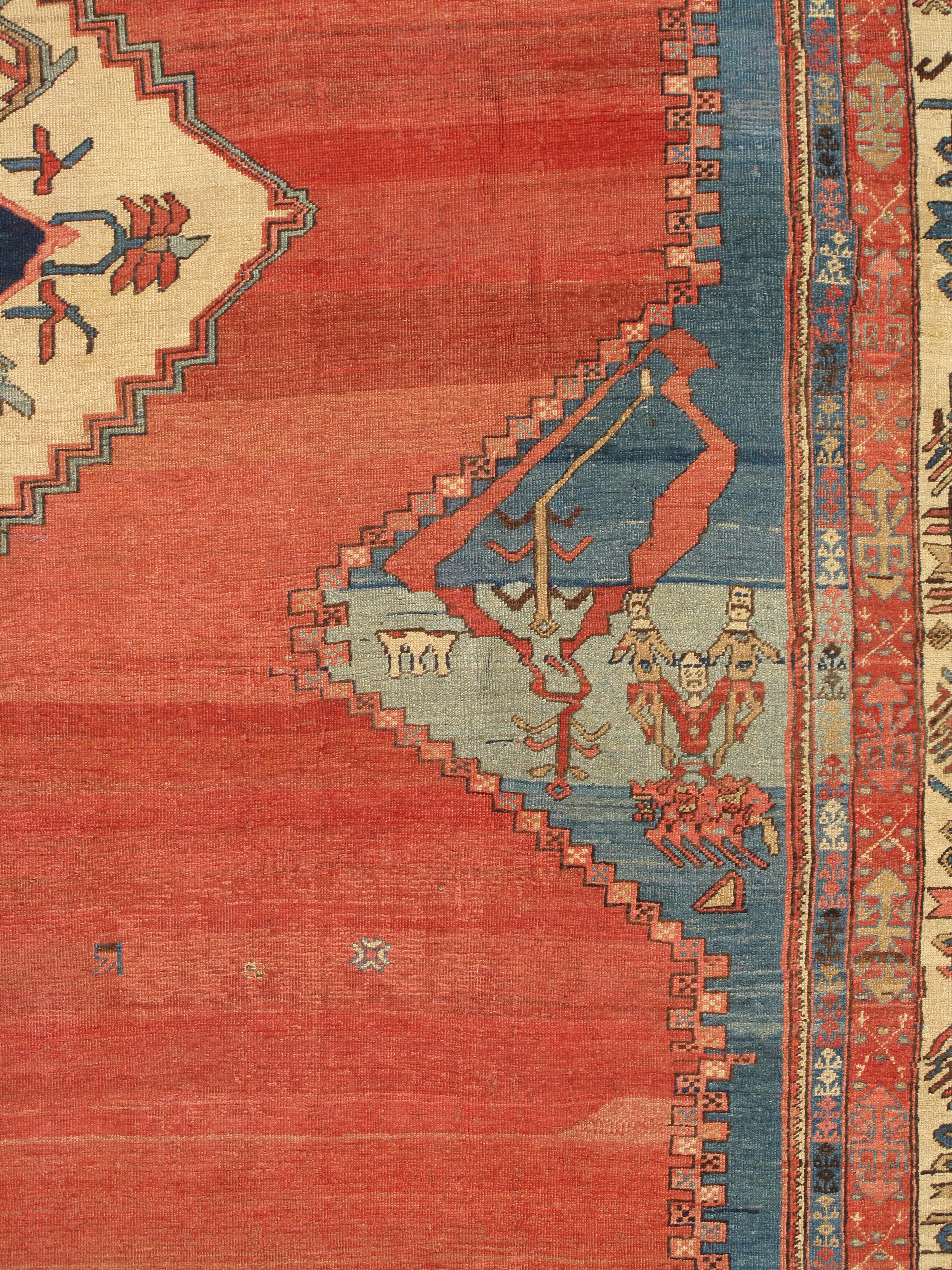 Tapis persan Serapi ancien, tapis oriental en laine fait à la main, ivoire rouille clair bleu clair en vente 1
