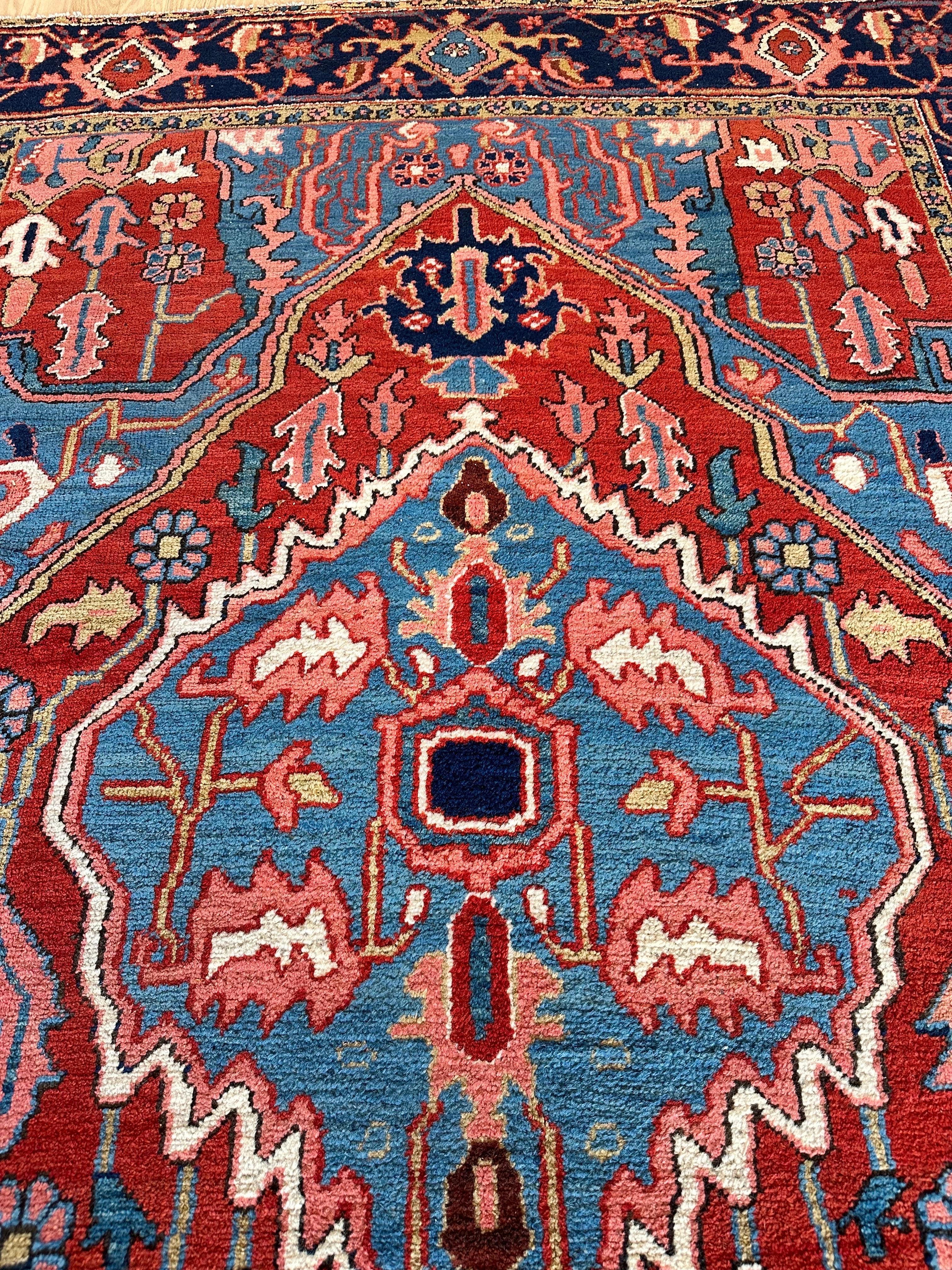 Antique Persian Serapi Carpet Handmade Wool Oriental Rug, Red, Ivory, Light Blue For Sale 4