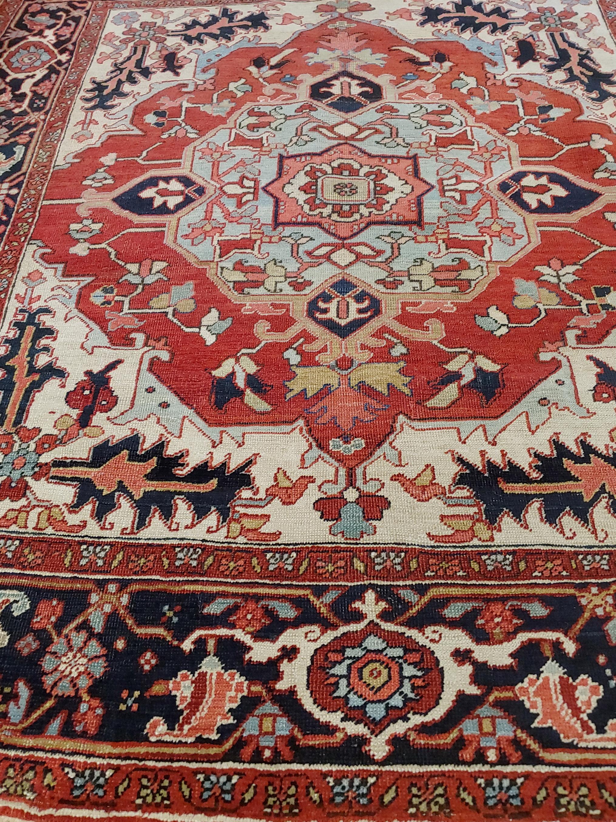 Heriz Serapi Antique Persian Serapi, Geometric Design, Red and Navy, Scatter Size, Wool, 1900 For Sale
