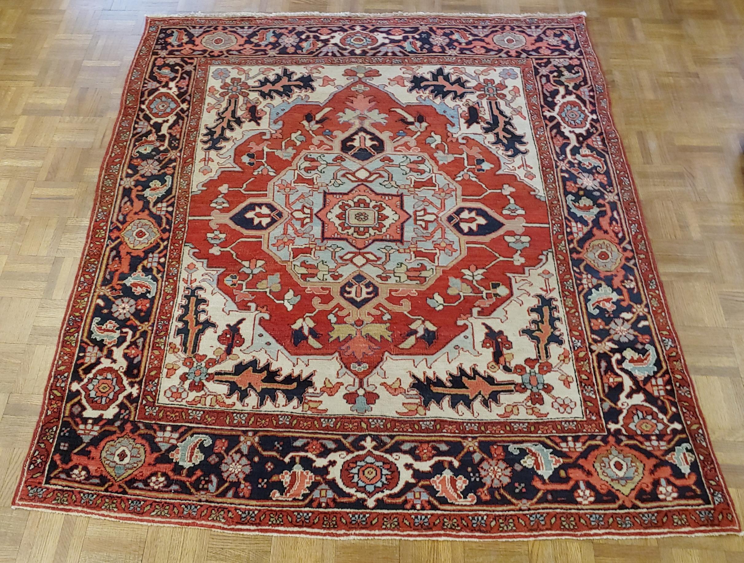 Woven Antique Persian Serapi, Geometric Design, Red and Navy, Scatter Size, Wool, 1900 For Sale