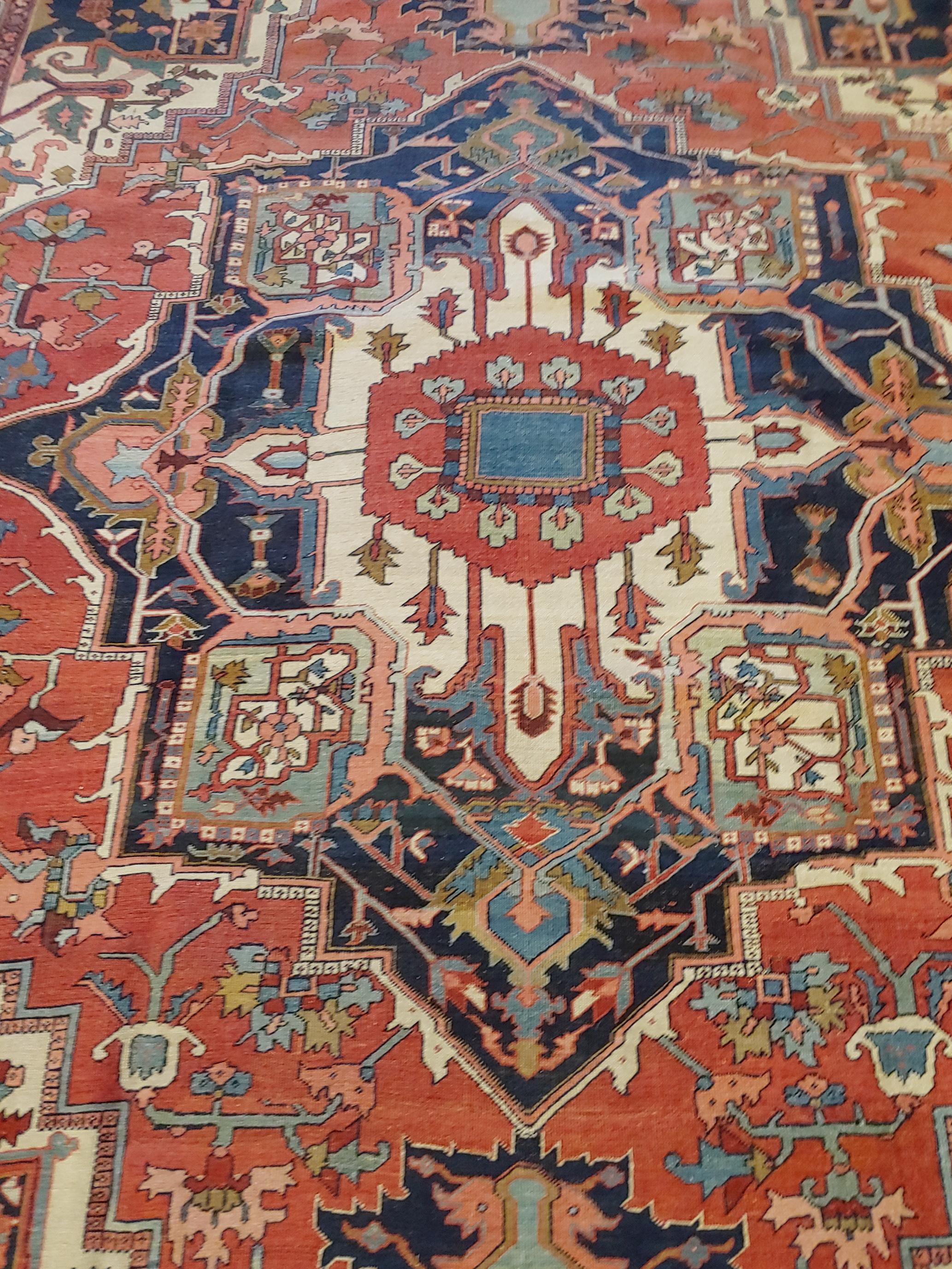 Antique Persian Serapi, Geometric Design, Rust & Navy, Room Size, Wool, 1900 For Sale 1