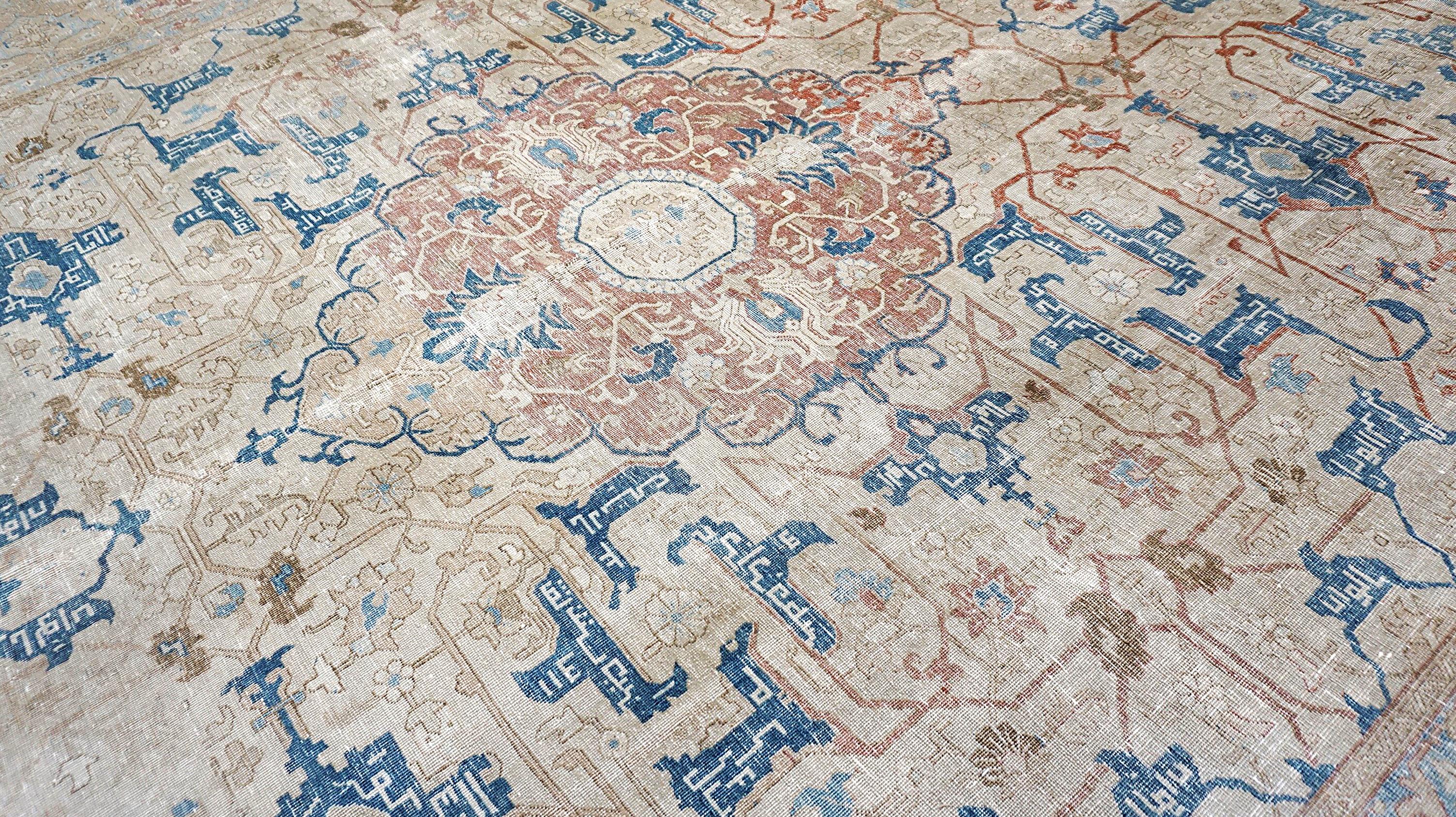 Antiker persischer Serapi Heriz Wollteppich 9'7''x12'3'' (20. Jahrhundert) im Angebot