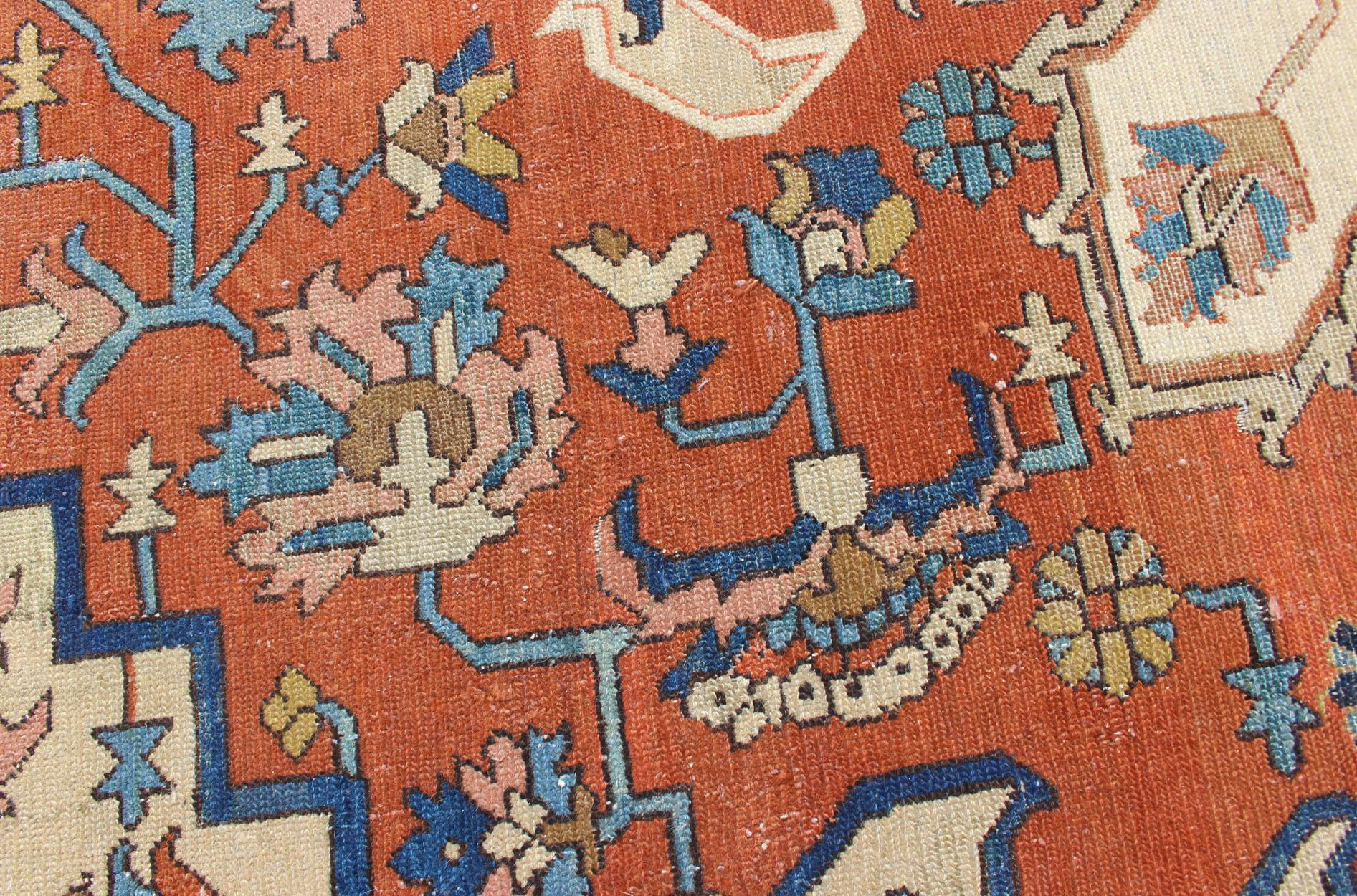 Antiker persischer Serapi-Teppich in geometrischem Medaillon-Design mit orangefarbenem und blauem Medaillon im Angebot 6
