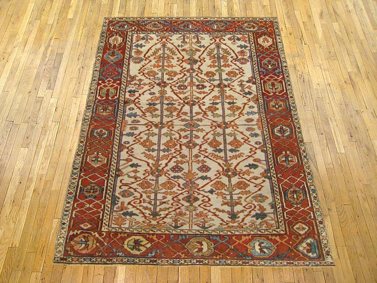 Antique Persian Serapi Oriental Carpet, in Small Size, with Symmetrical ...