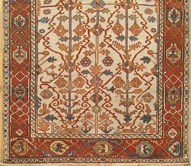 Antique Persian Serapi Oriental Carpet, in Small Size, with Symmetrical ...