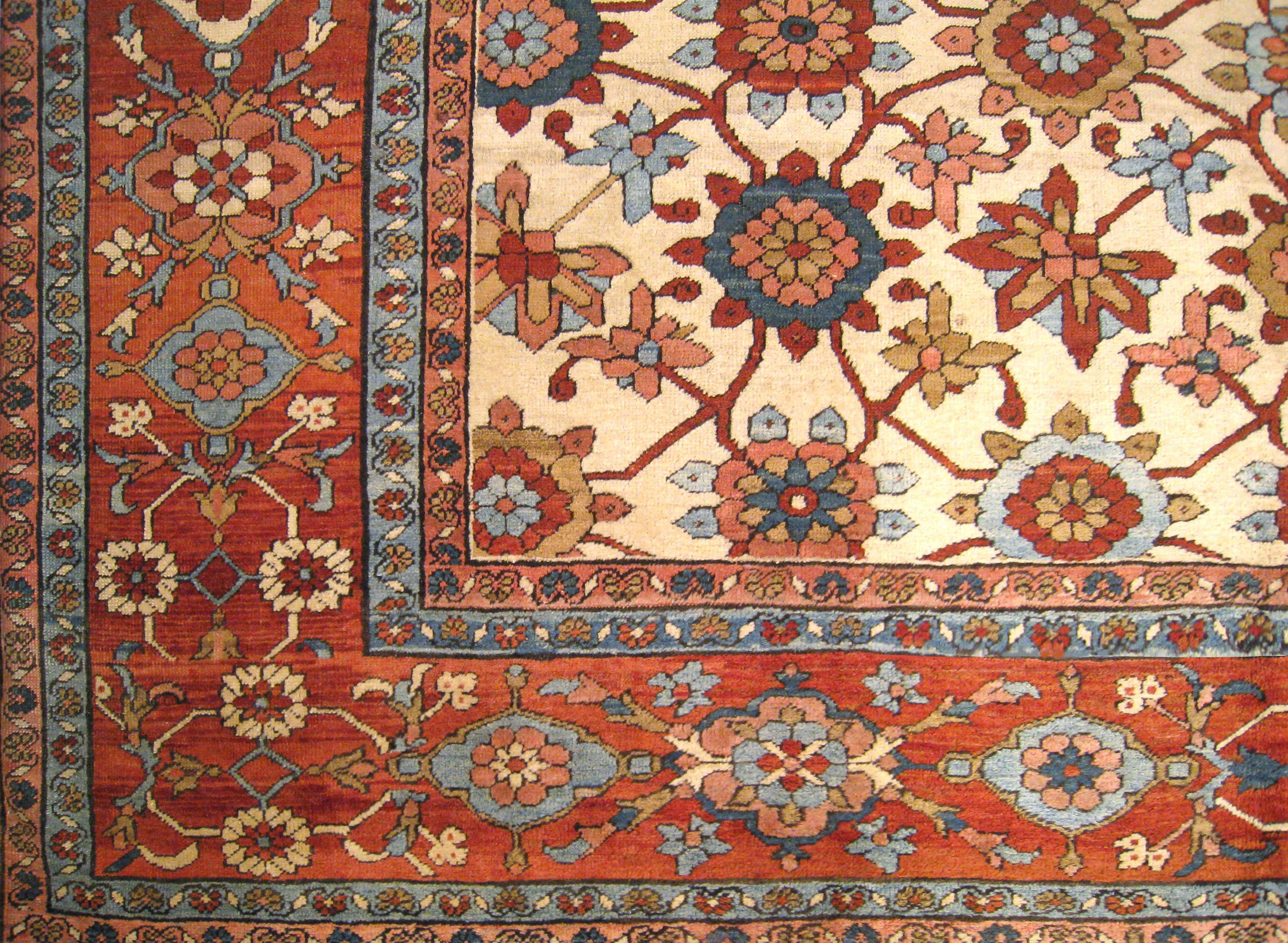 Antiker persischer Serapi- Orientalischer Teppich, Herrenhausgröße, weiches Blau in der Mitte, um 1880 (Handgeknüpft) im Angebot