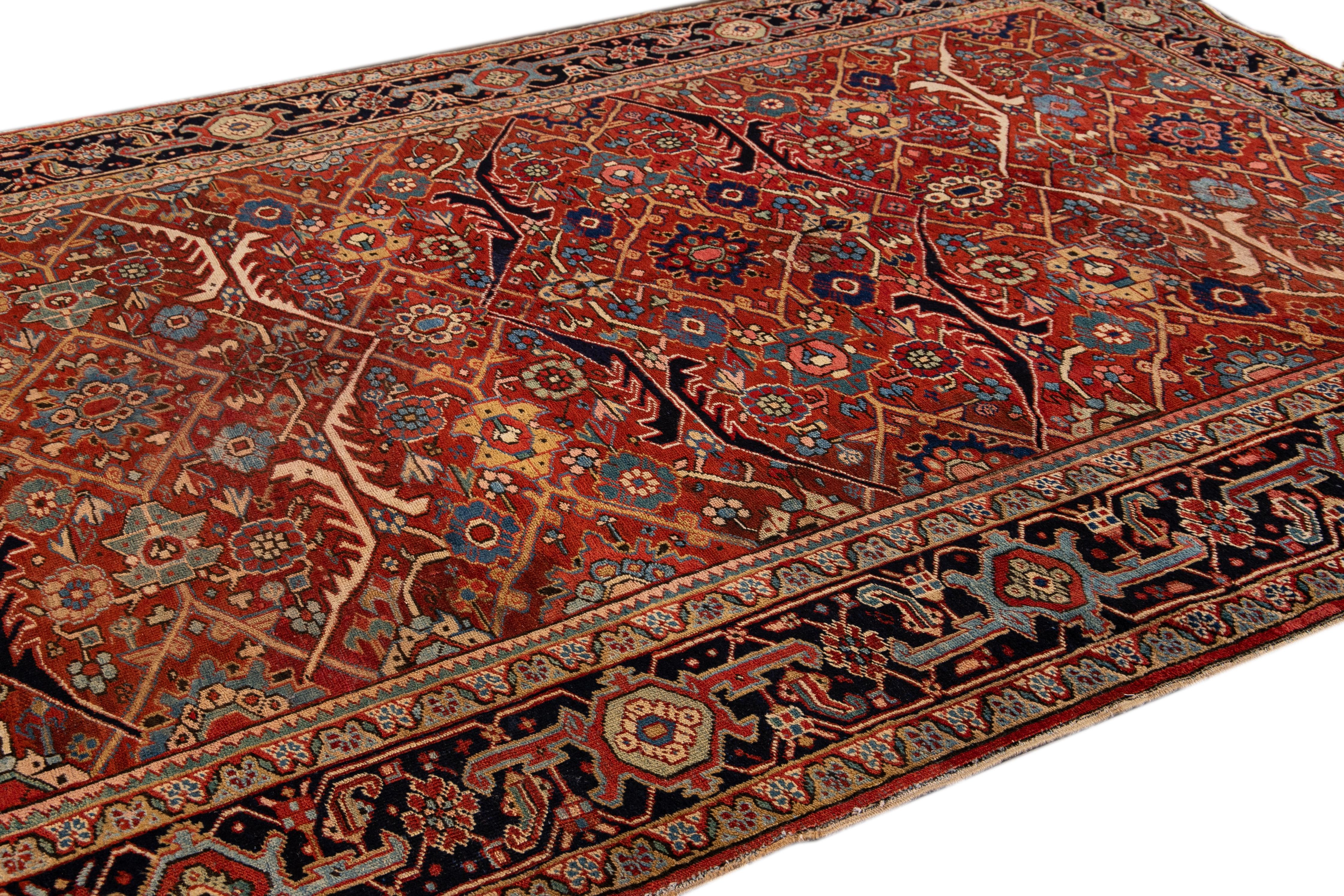 Antique Persian Serapi Red Handmade Medallion Floral Wool Rug For Sale 2