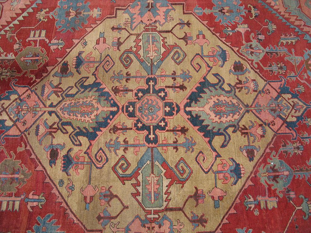 Late 19th Century 19th Century N.W. Persian Serapi Carpet ( 10