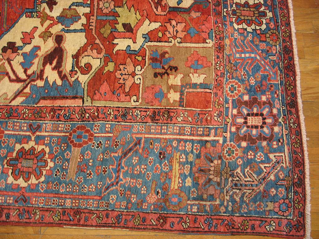 Heriz Serapi Early 20th Century N.W. Persian Serapi Carpet ( 10' x 14' - 305 x 427 ) For Sale