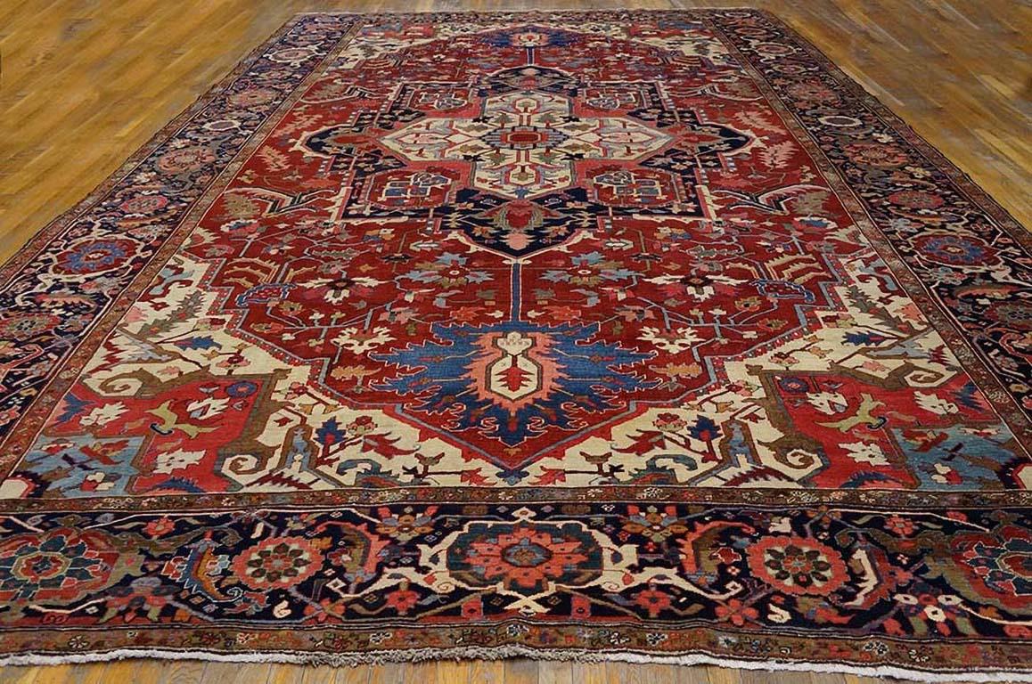 Serapi Late 19th Century N.W. Persian Carpet ( 11'8