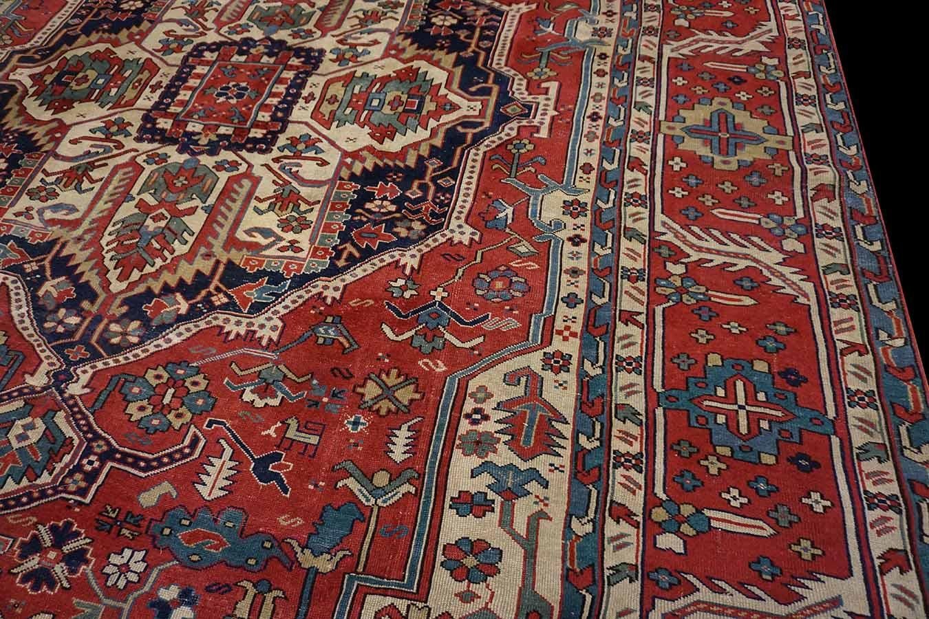Late 19th Century Persian Serapi Carpet ( 12'3