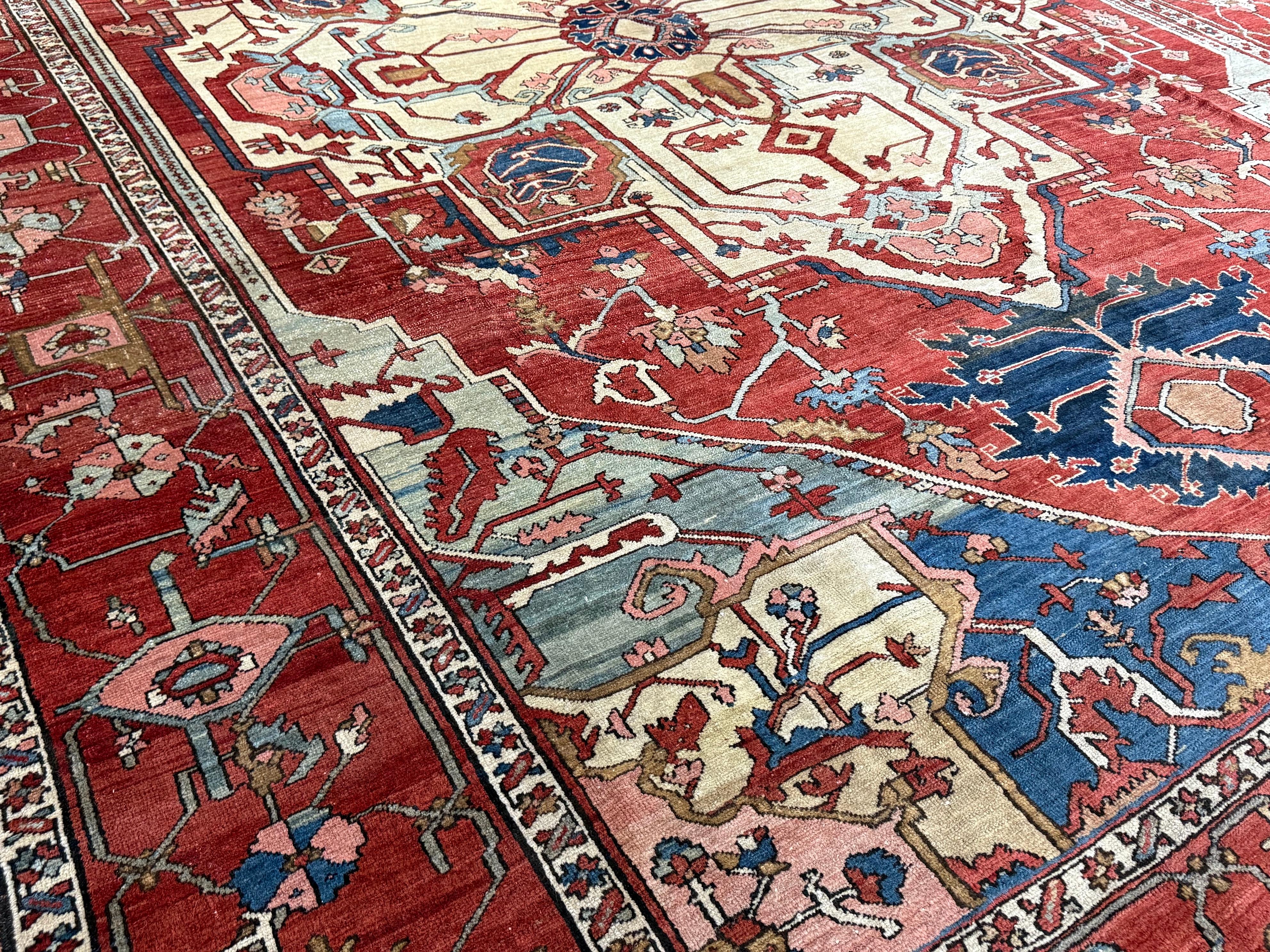 Tapis persan antique Serapi 9'11